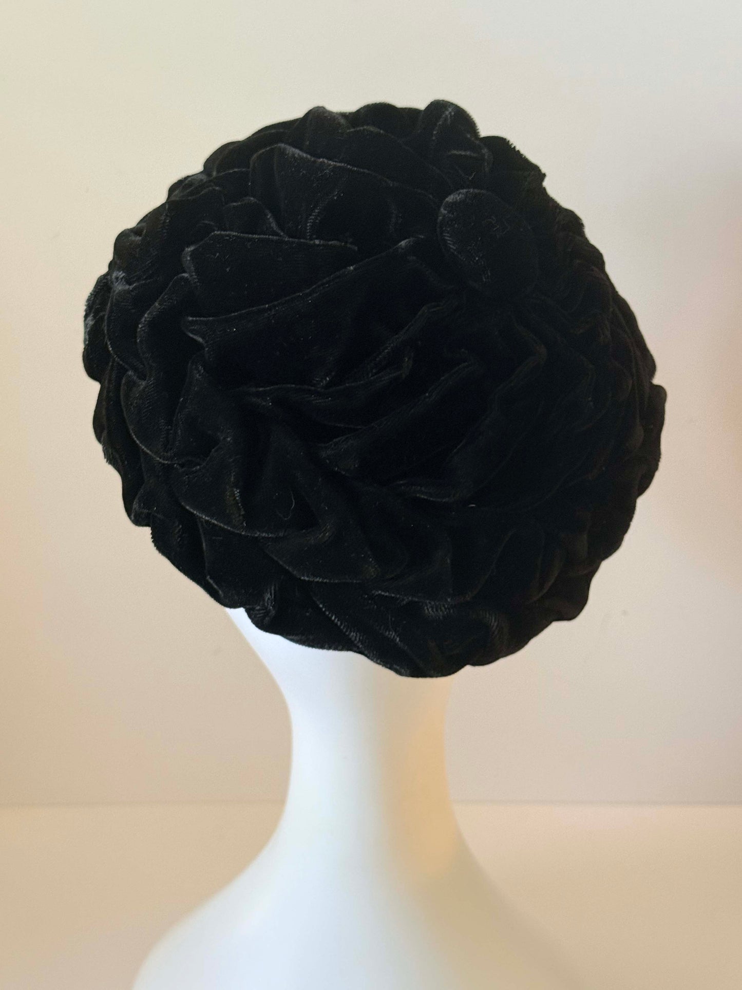 Vintage Black Velvet Beret Hat | 1950s Woven Velvet Tam | Sculptural Ribbon Beret | Mid Century Cocktail Hat | Old Hollywood Style