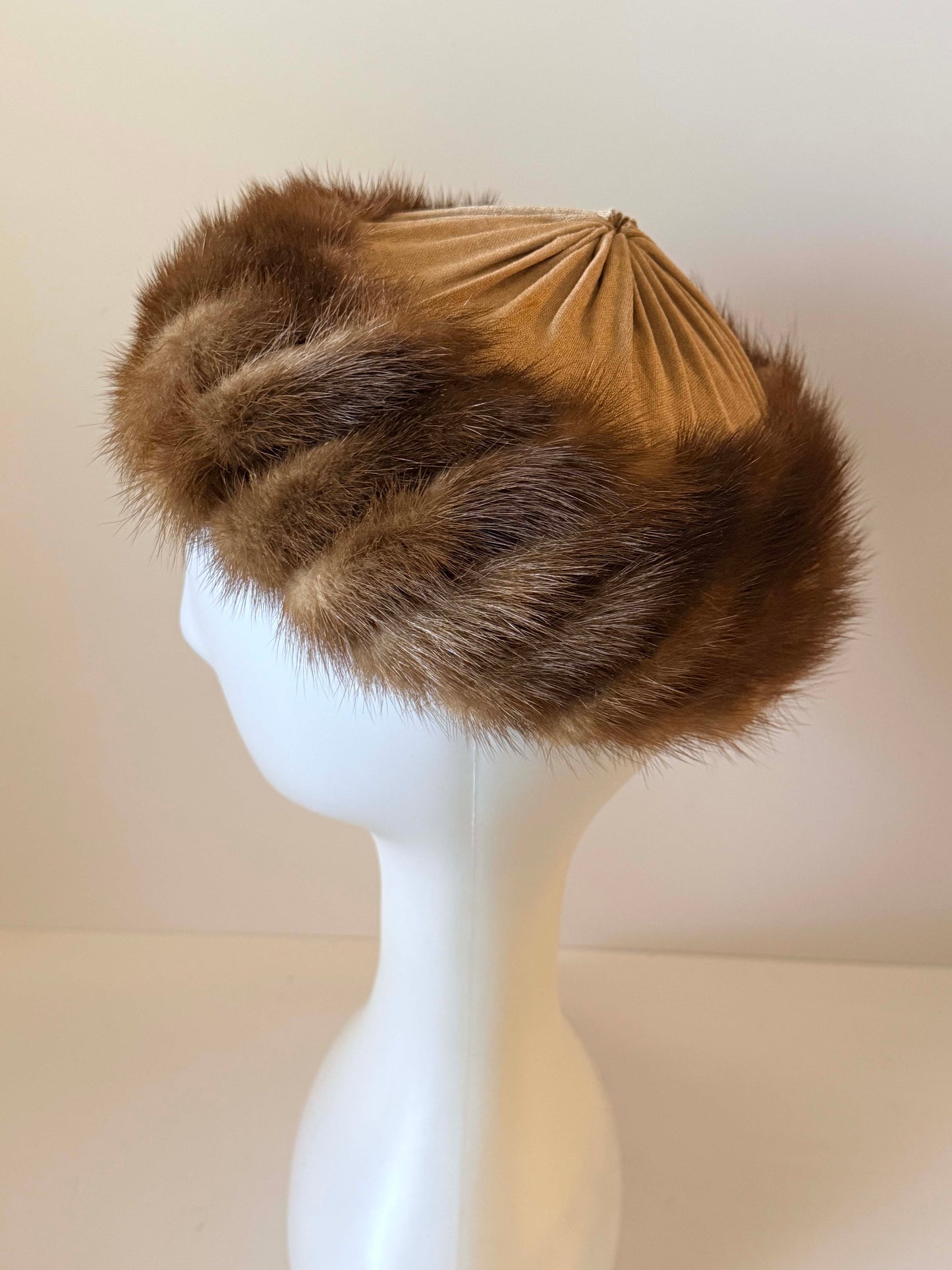 Vintage Mink Fur Pillbox Hat | Champagne Gathered Crown | 1950s Fur Cocktail Hat | Mid Century Winter Hat | Luxury Vintage Millinery