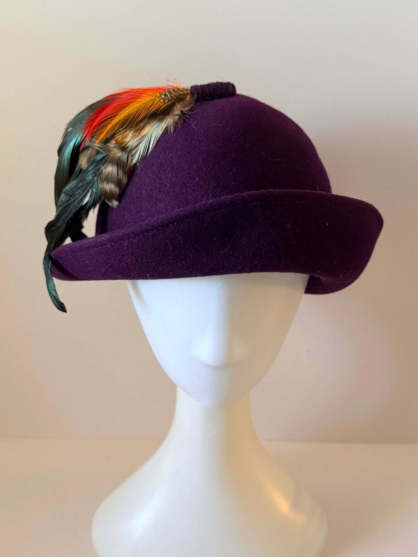 Vintage Purple Wool Felt Cloche Hat | Feather Trim Derby Hat | 1960s Mod Felt Hat | Plum Cocktail Hat | Mid Century Millinery