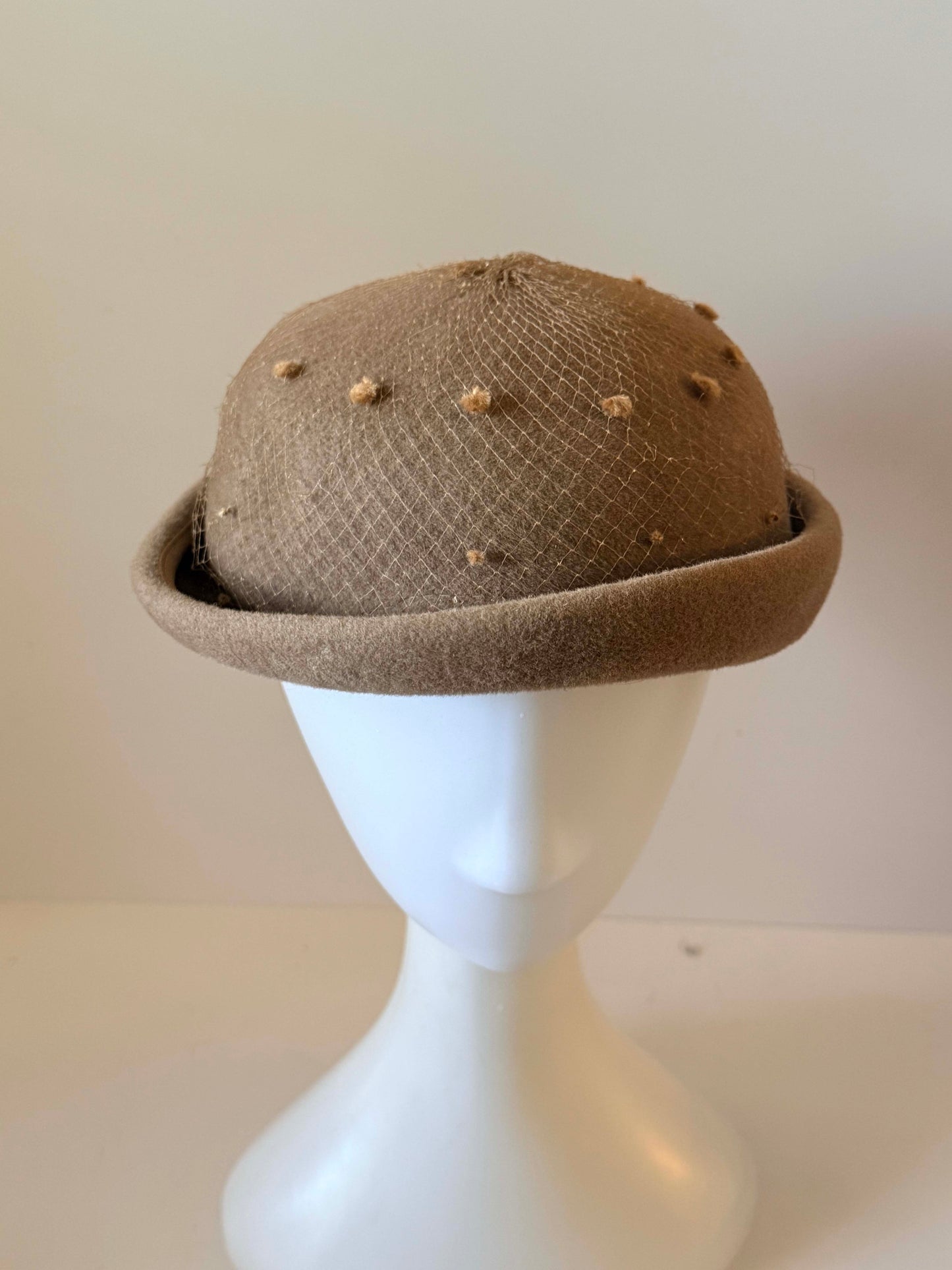 Vintage Flo-Denis Paris New York Hat | Taupe Wool Felt Cloche Hat | 1950s Veiled Cocktail Hat | French Millinery