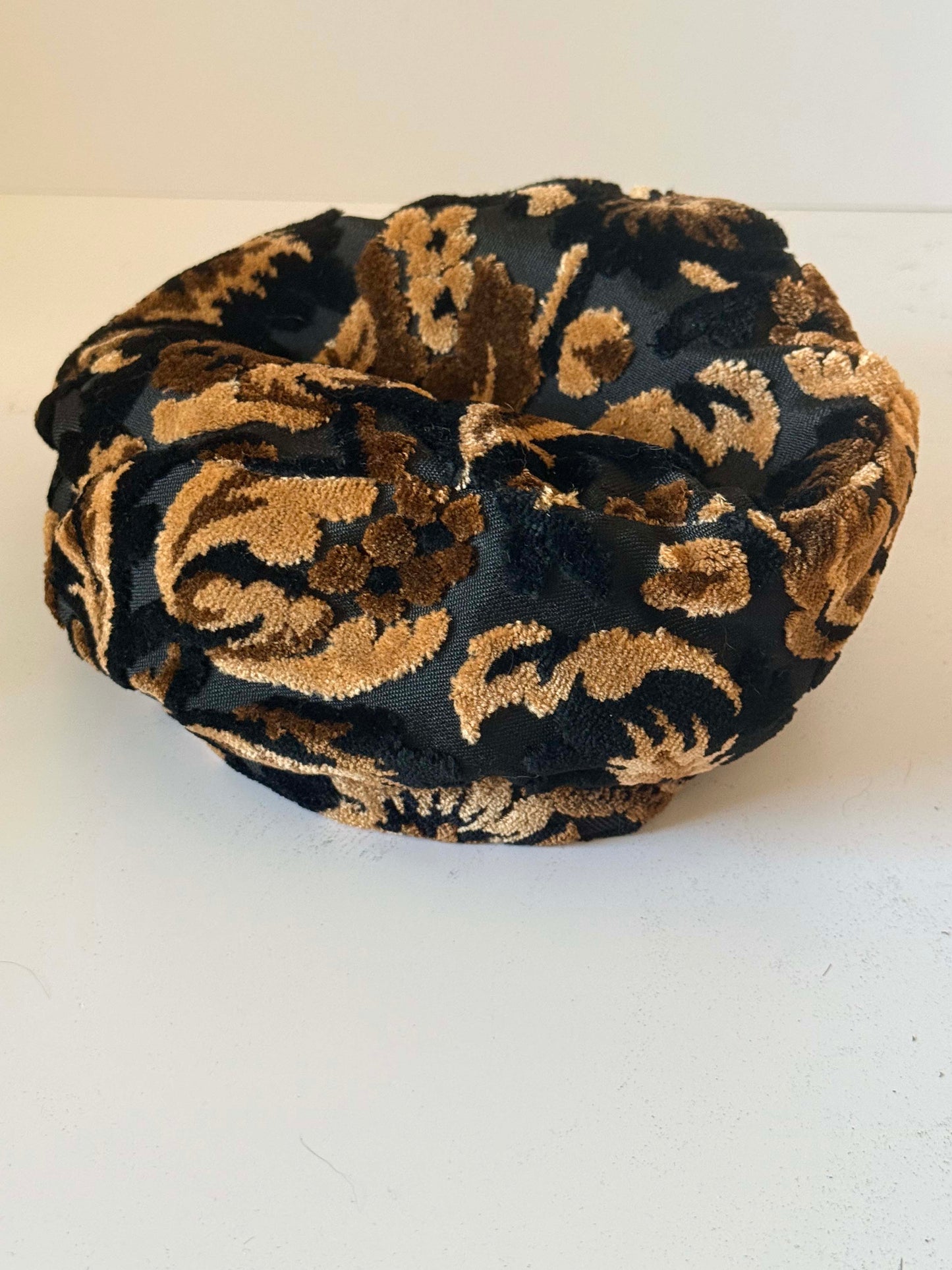 Vintage Black & Gold Velvet Beret Hat | 1960s Burnout Velvet Cap | Textured Floral Beret | Mod Cocktail Hat | Statement Millinery