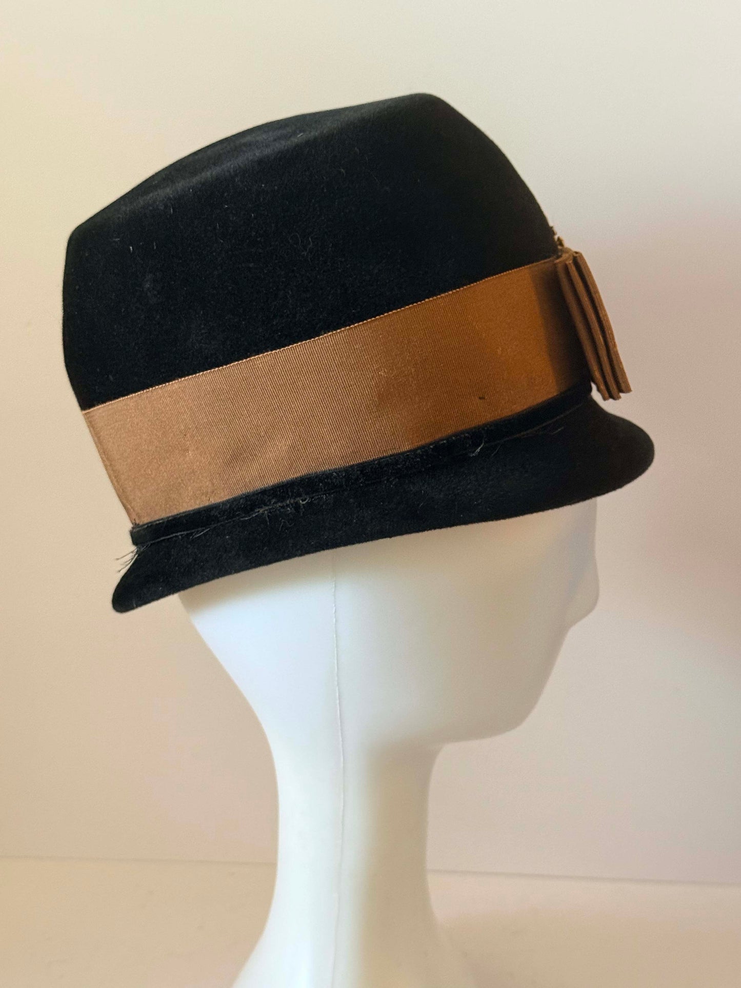 Vintage Roberta Bernays Black Velour Cloche Hat | 1960s Designer Hat | Black Felt Bucket Hat | Mod Cocktail Hat | Rhinestone Accent