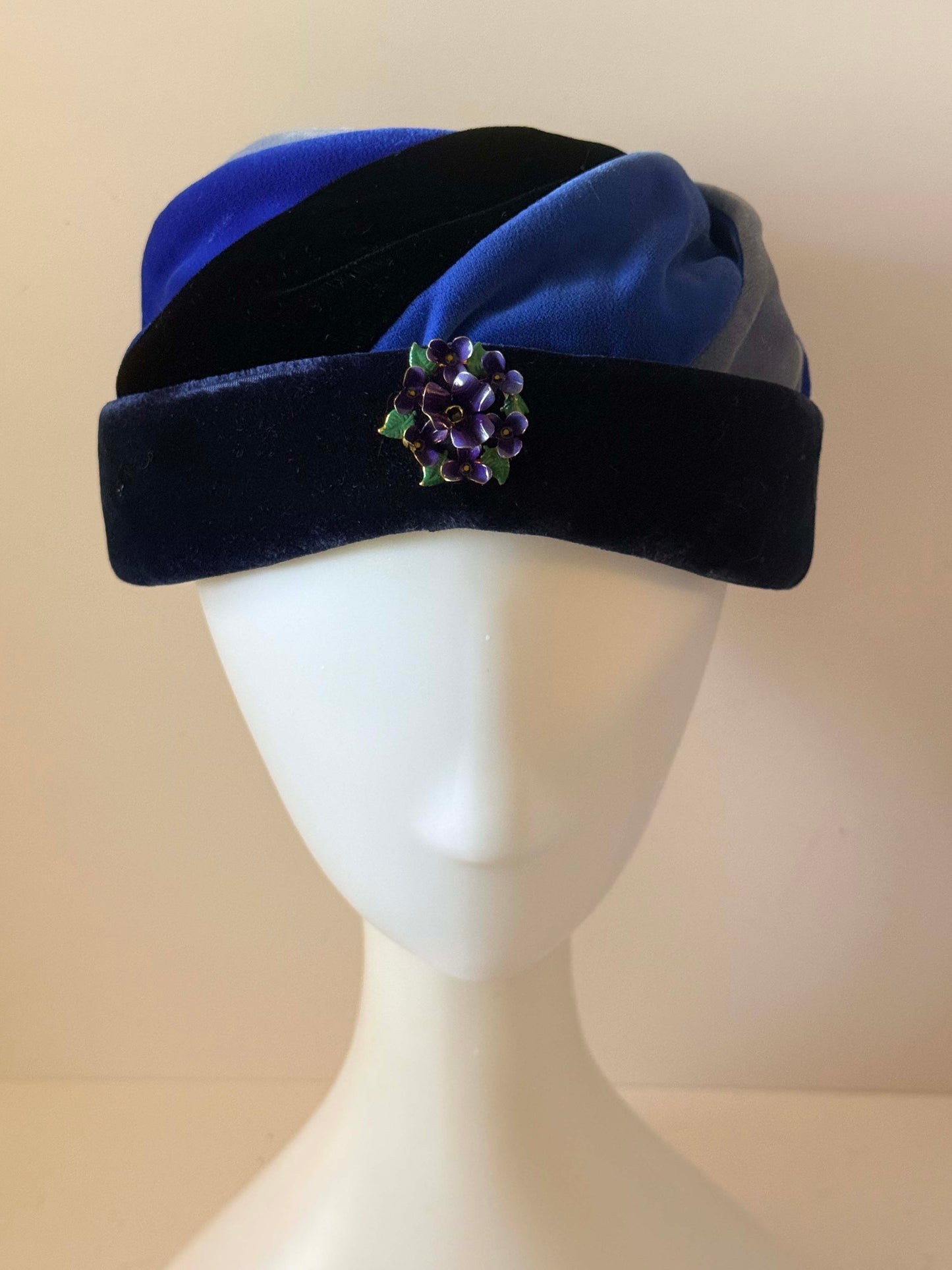 Vintage Delmore Blue Velvet Turban Hat | 1960s Blue Velvet Pillbox Hat | Mod Cocktail Hat | Royal Blue Headpiece | Mid Century Millinery