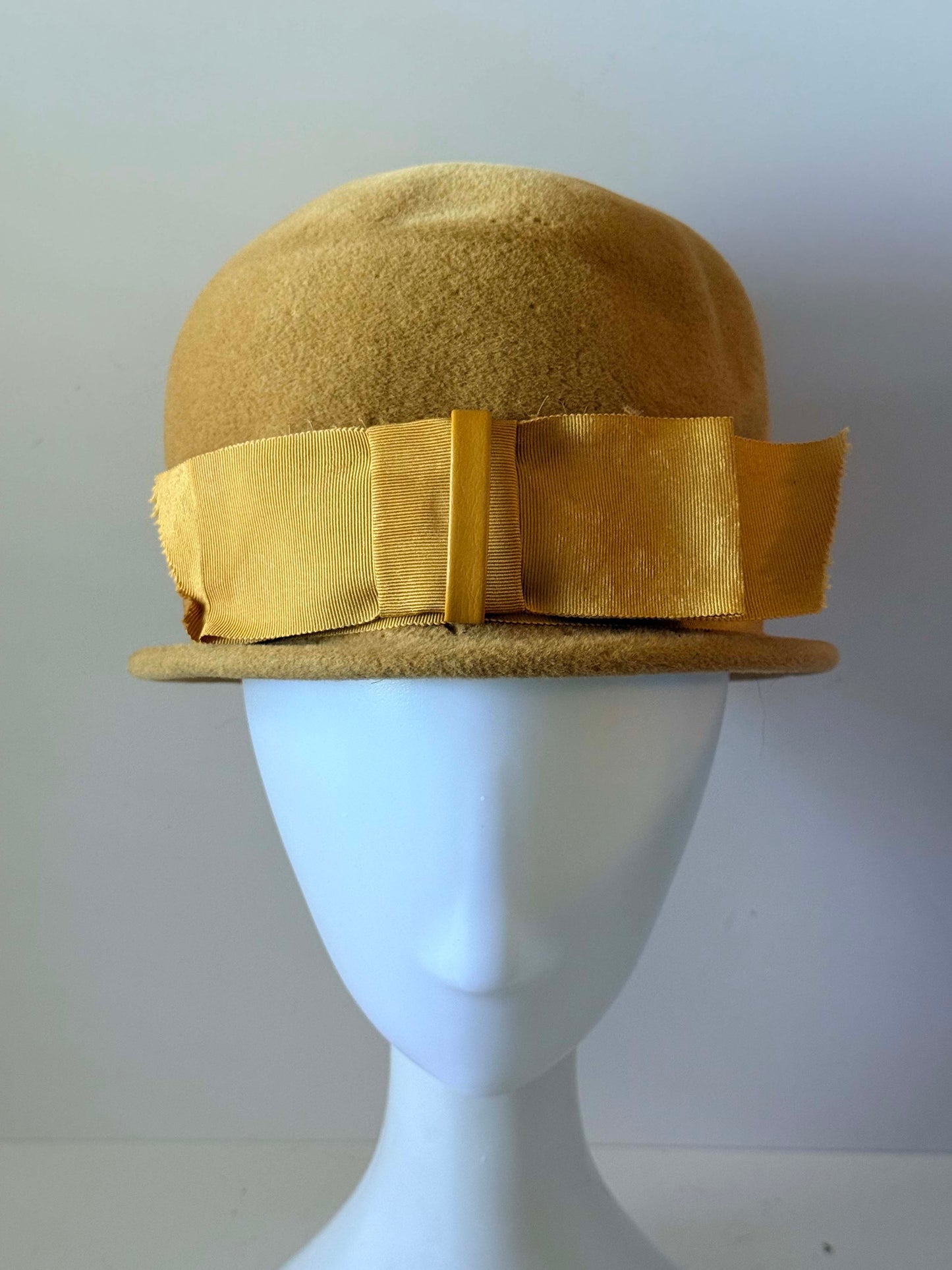 Vintage Robbel Room Velour Cloche Hat | Camel Wool Felt Hat | 1960s Mod Bucket Hat | Classic Neutral Millinery