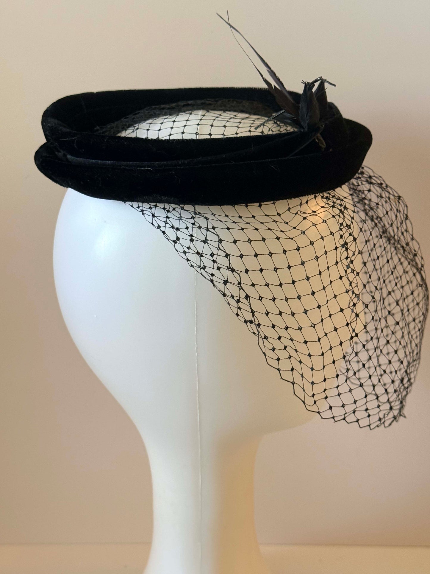 Vintage Black Velvet Halo Hat with Birdcage Veil | 1950s Cocktail Fascinator | Gothic Bridal Hat | Mid Century Millinery | Vintage Mourning Style Headpiece