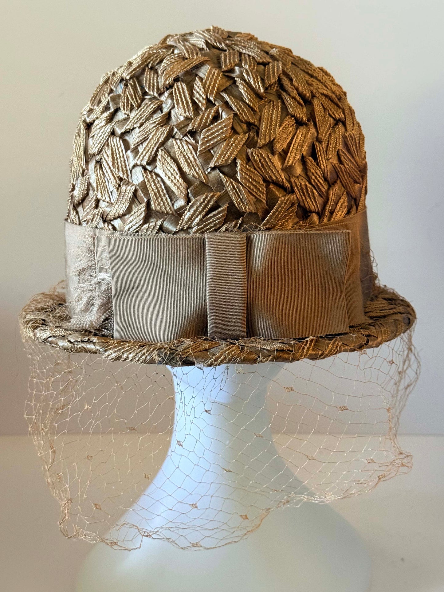 Vintage 1960s Woven Straw Cloche Hat | Taupe Ribbon Bow Hat | Veiled Cocktail Hat | Neutral Mid Century Millinery