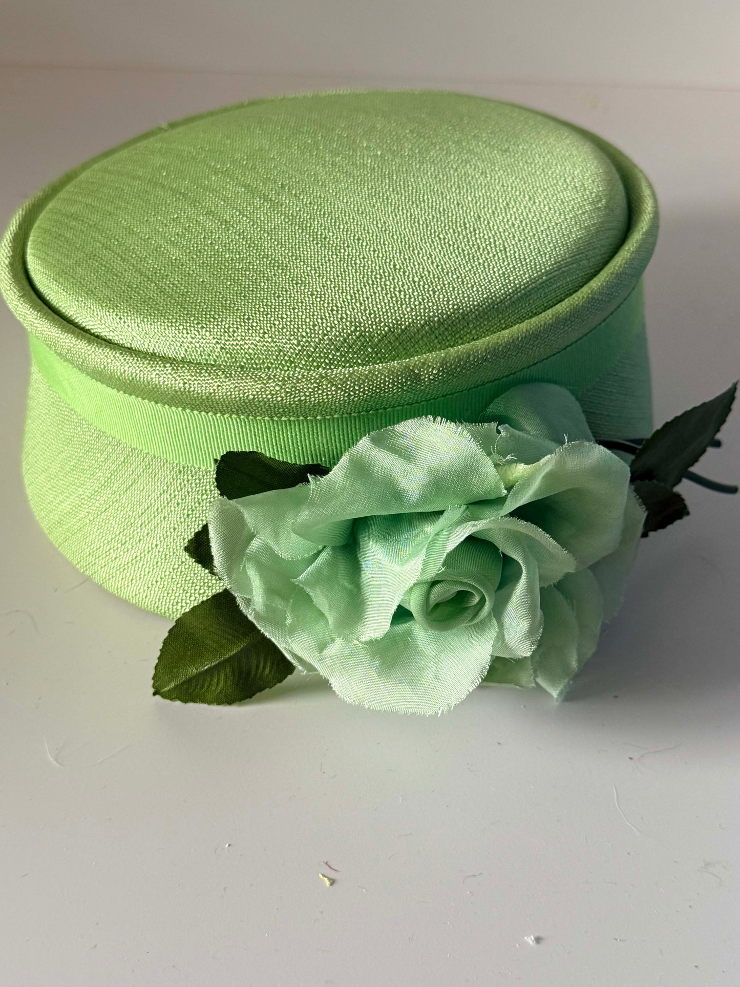 Vintage Mint Green Pillbox Hat 1960s Satin Floral Cocktail Hat Spring Wedding Fascinator