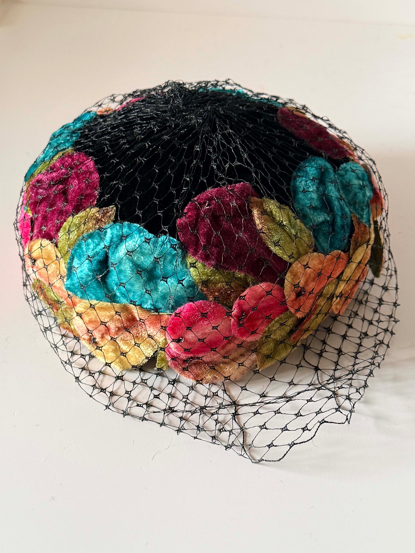 Vintage Velvet Floral Pillbox Hat with Black Birdcage Veil, Jewel Tone Cocktail Hat, 1960s Fascinator, Wedding Guest Hat, Derby Hat