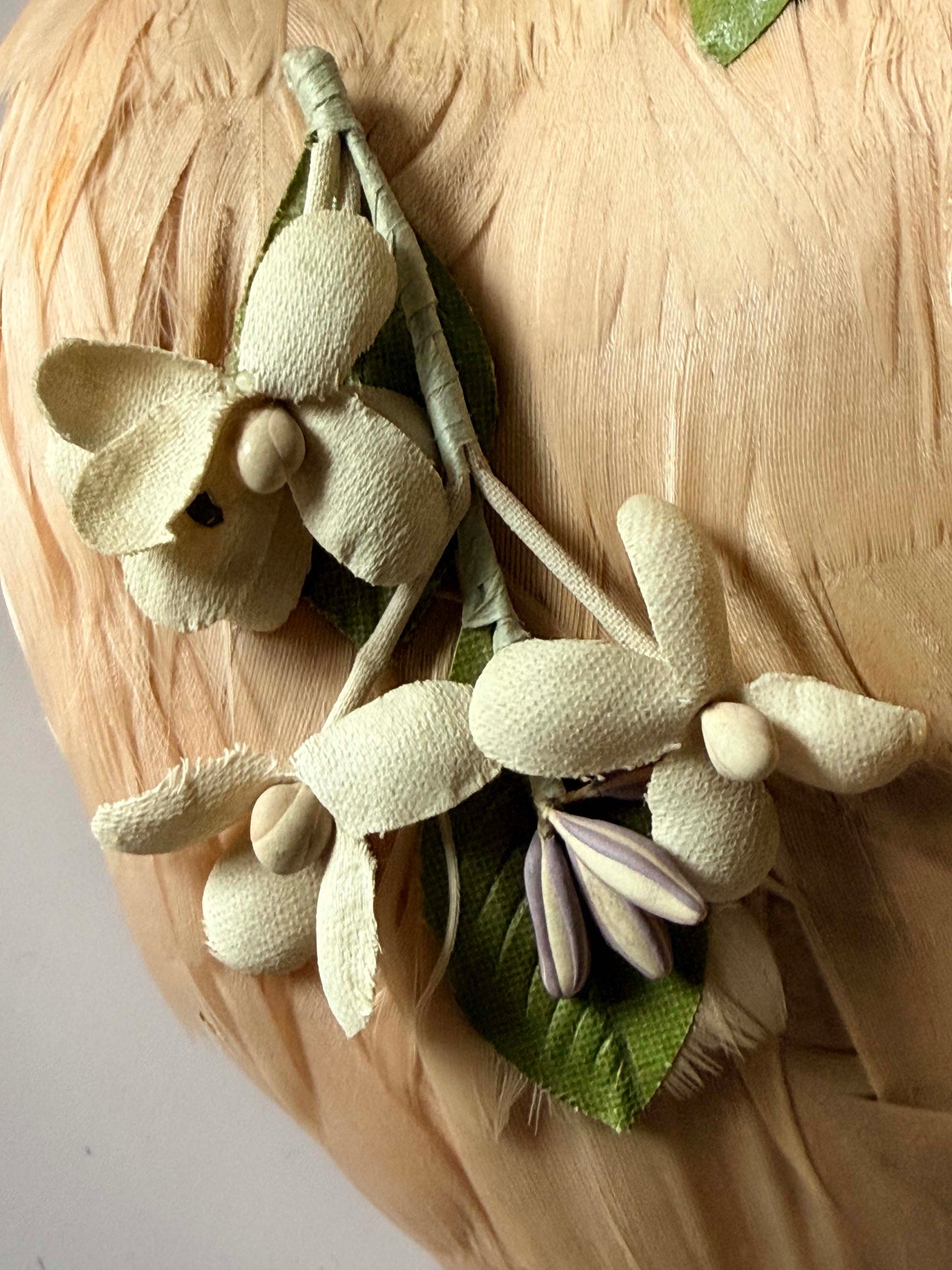 Vintage Valerie Modes Ivory Brim Hat, 1950s Floral Hat, Feather Wedding Hat, Bridal Cocktail Hat, Church Hat, Mid Century Millinery
