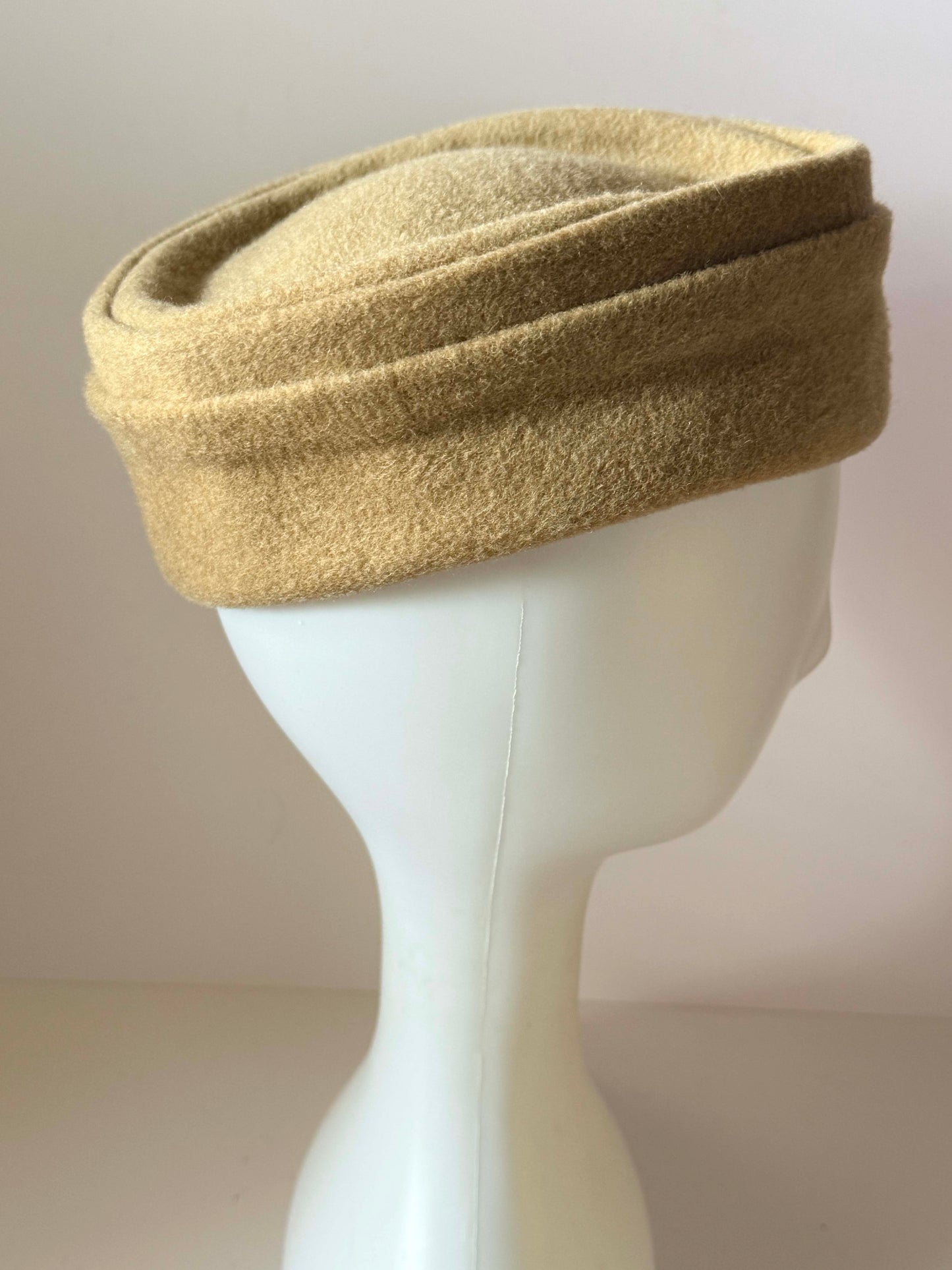Vintage 1960s Madame Netter Half Hat, Beige Wool Cocktail Hat, Mid Century Sculptural Hat, Minimalist Millinery, Designer Vintage Hat