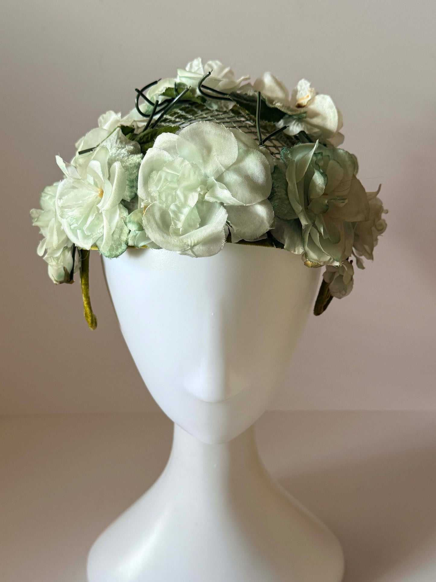 Vintage White Floral Halo Hat 1950s Bridal Flower Crown Wedding Fascinator Garden Party Headpiece
