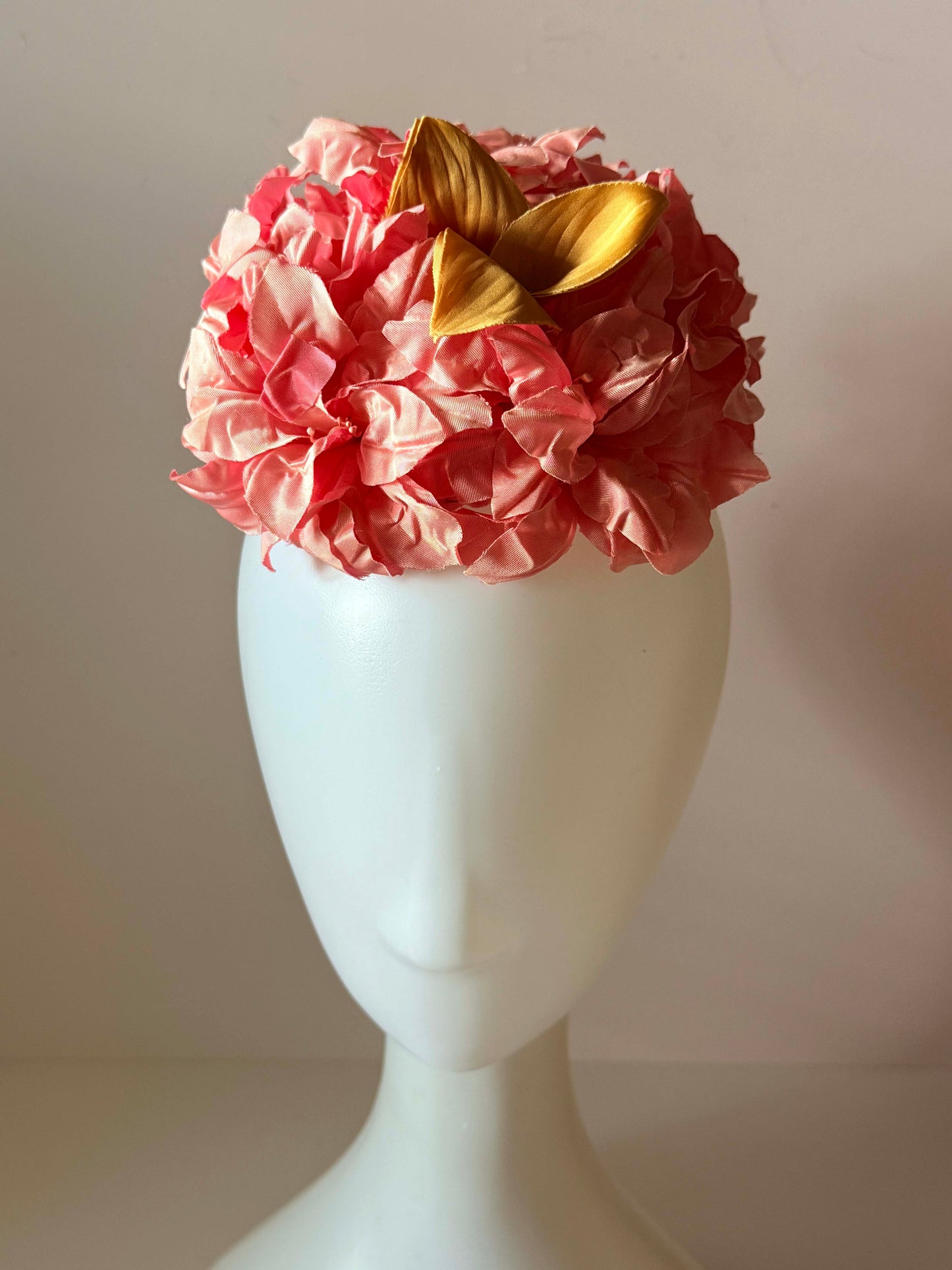Vintage Pink Floral Cocktail Hat | 1960s Blossom Pillbox Fascinator | Garden Party Wedding Church Hat
