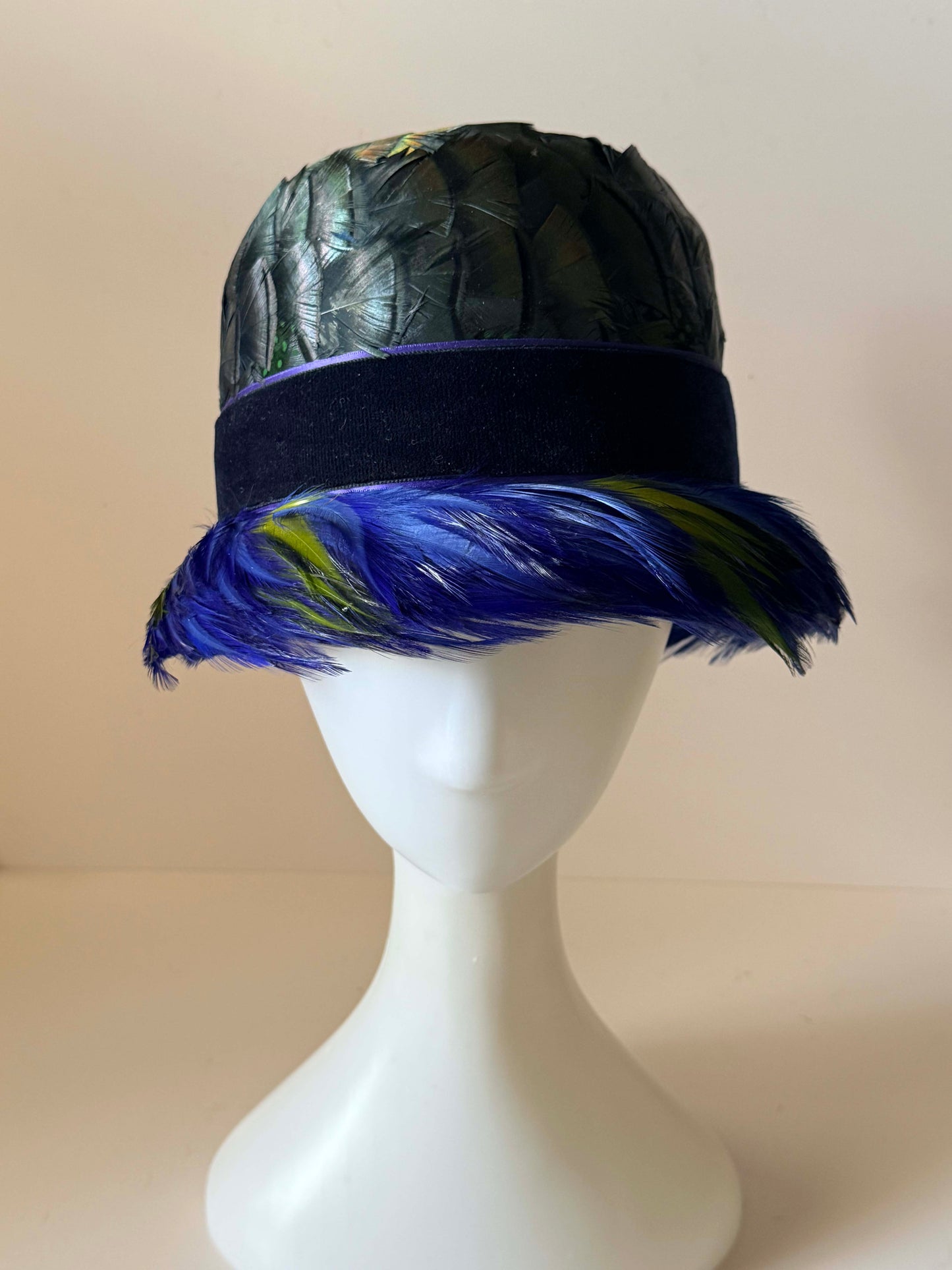 Vintage Fisk Chicago Feather Cloche Hat Blue Green Feather Hat Black Feather Crown 1960s Cocktail Hat Elegant Millinery