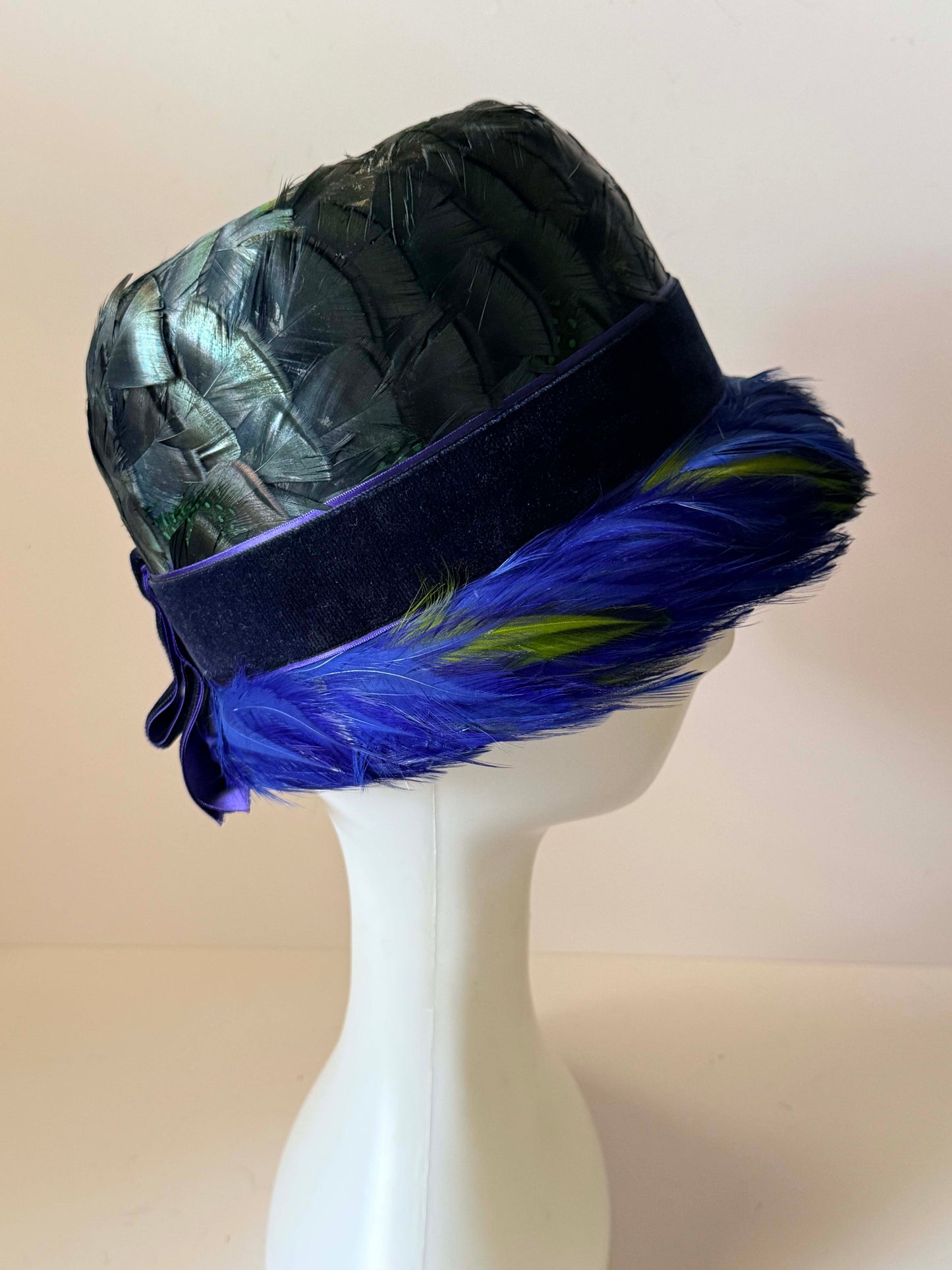 Vintage Fisk Chicago Feather Cloche Hat Blue Green Feather Hat Black Feather Crown 1960s Cocktail Hat Elegant Millinery