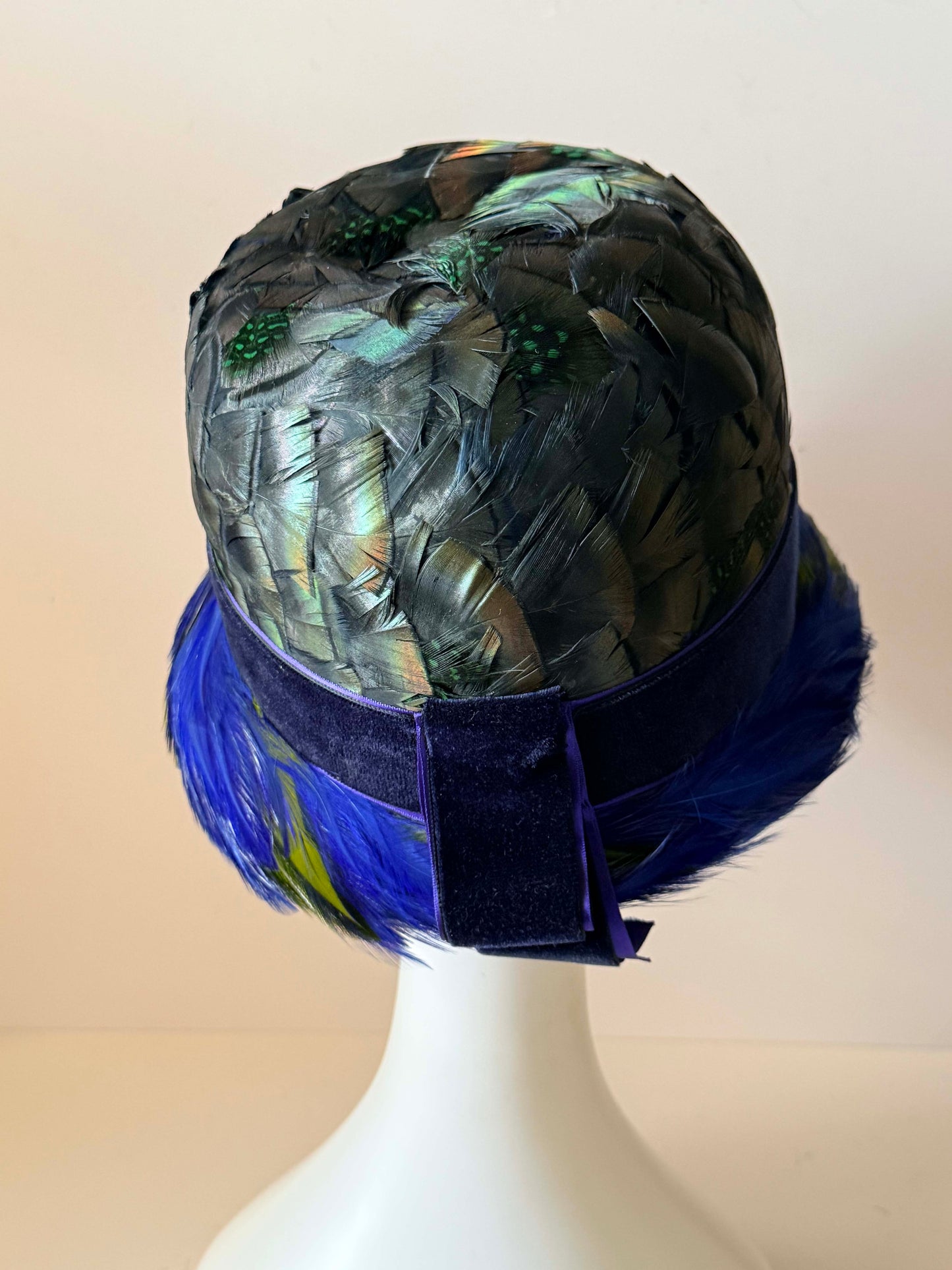 Vintage Fisk Chicago Feather Cloche Hat Blue Green Feather Hat Black Feather Crown 1960s Cocktail Hat Elegant Millinery