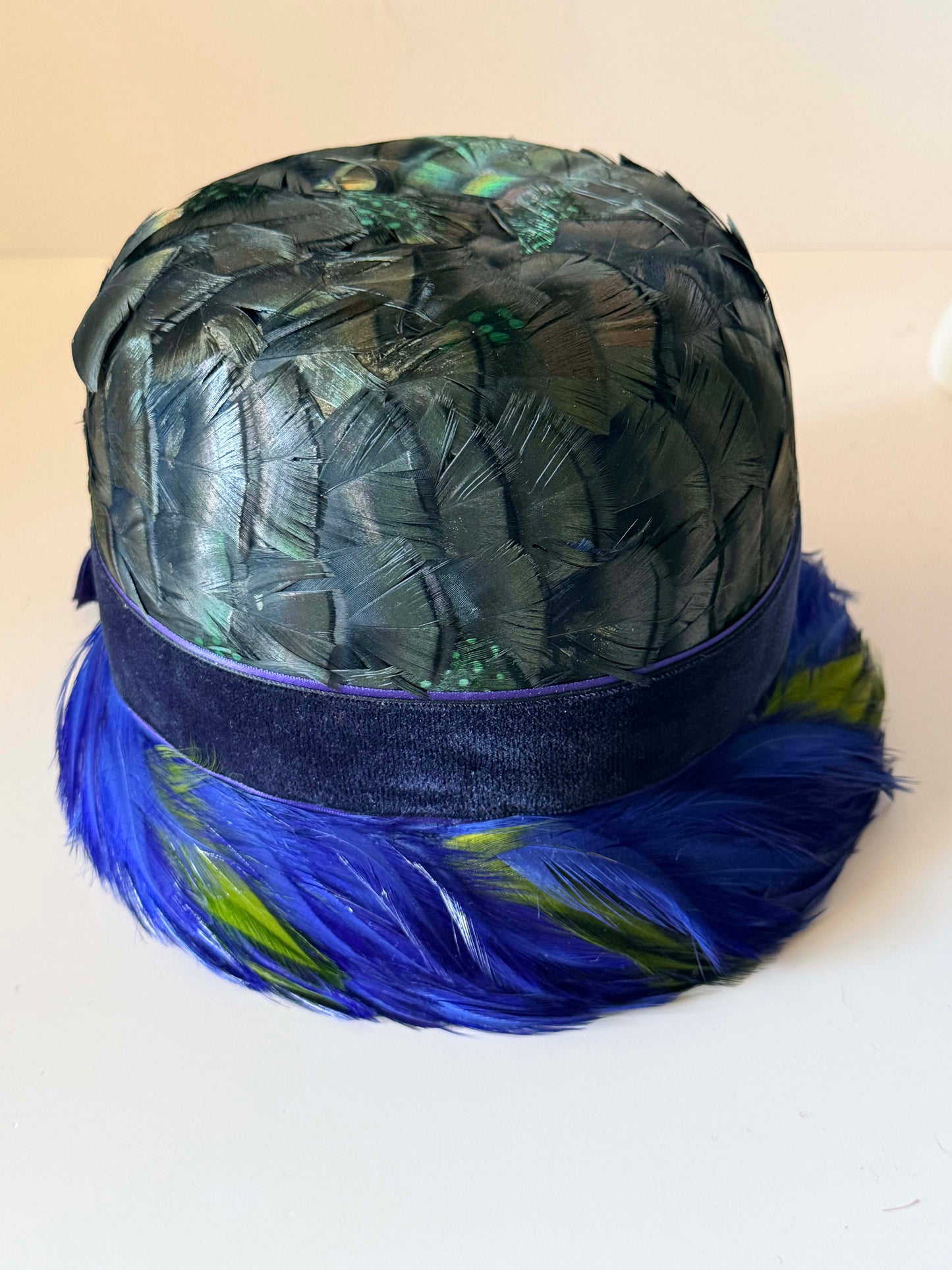 Vintage Fisk Chicago Feather Cloche Hat Blue Green Feather Hat Black Feather Crown 1960s Cocktail Hat Elegant Millinery
