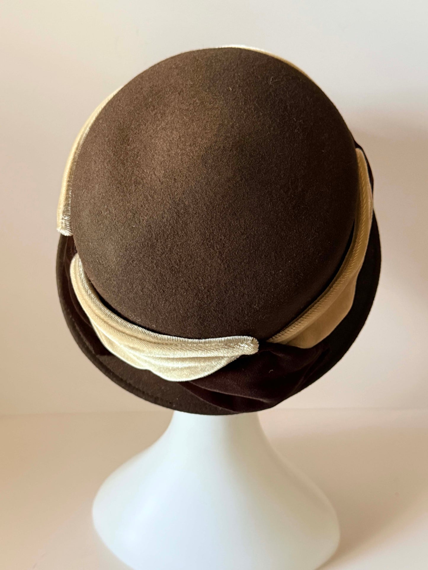 Vintage Brown Felt Cloche Hat Velvet Bow Chocolate Brown Cocktail Hat 1960s Women's Winter Millinery