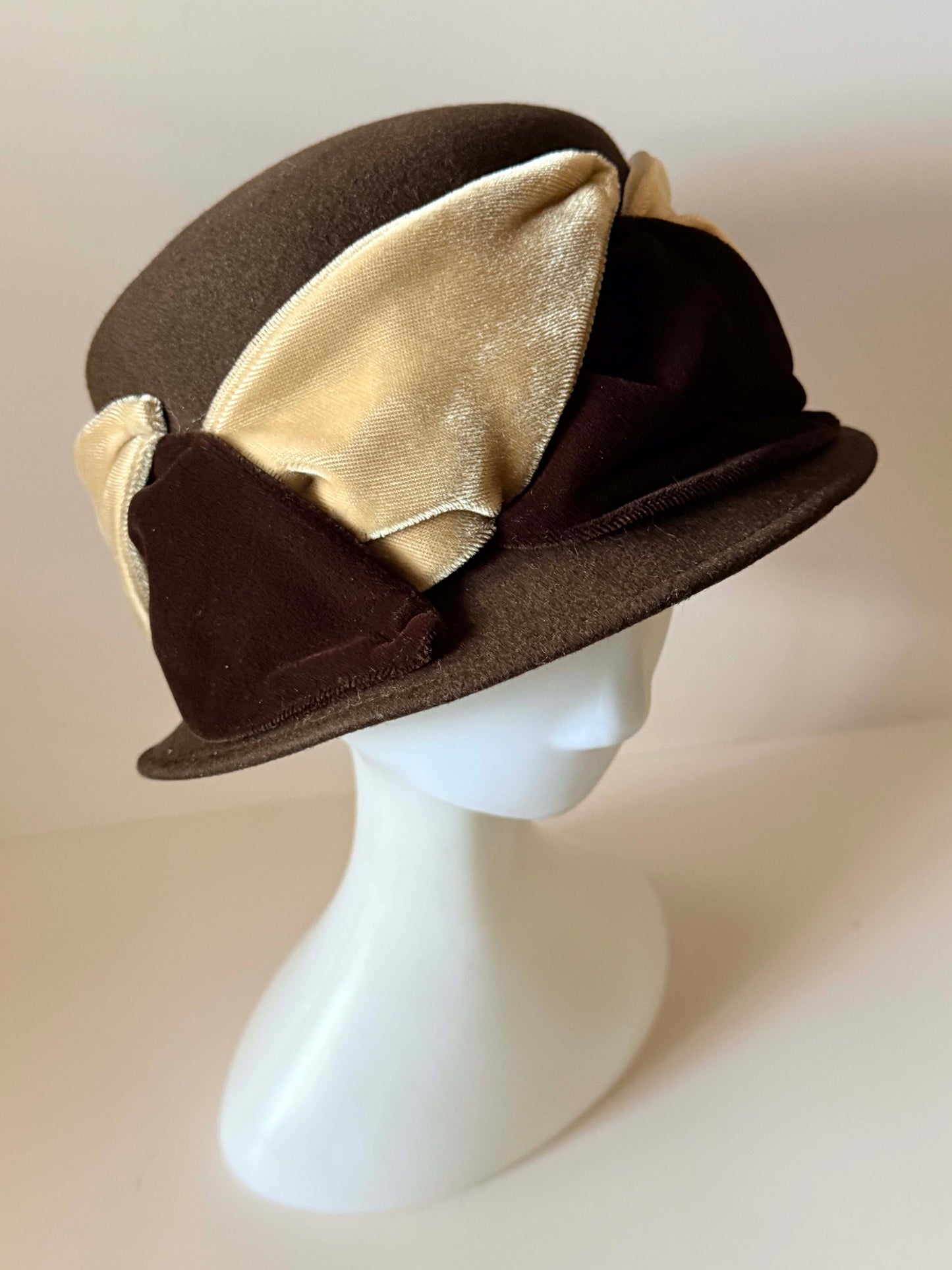 Vintage Brown Felt Cloche Hat Velvet Bow Chocolate Brown Cocktail Hat 1960s Women's Winter Millinery