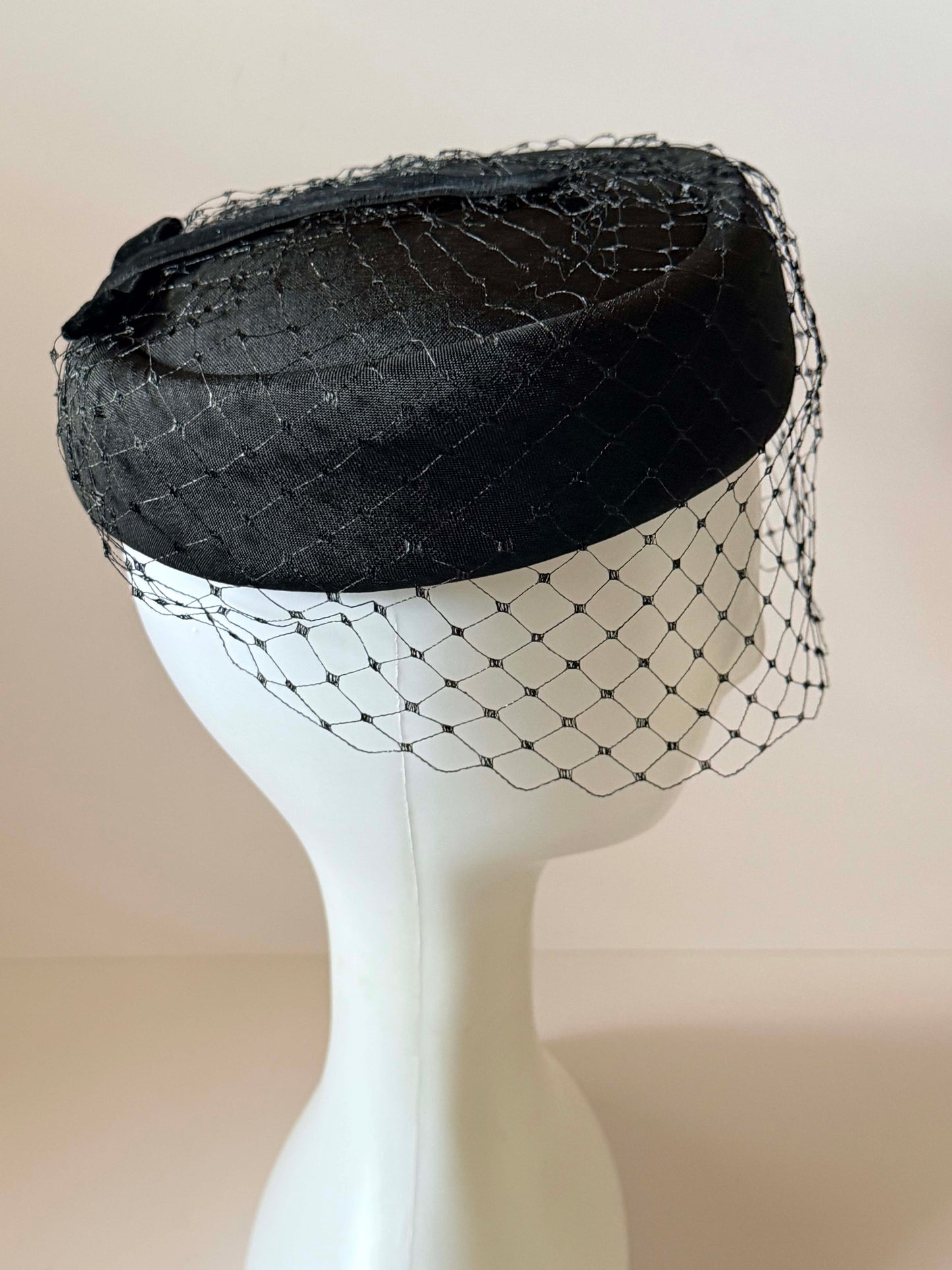 Vintage Black Veiled Pillbox Hat, Birdcage Veil Hat, Black Cocktail Hat, Funeral Hat, Classic Millinery, Formal Vintage Hat