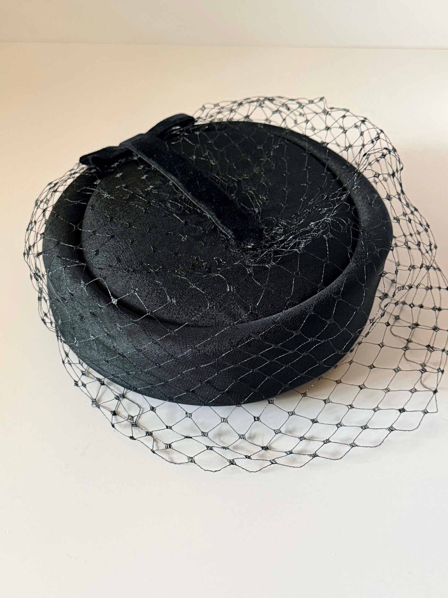 Vintage Black Veiled Pillbox Hat, Birdcage Veil Hat, Black Cocktail Hat, Funeral Hat, Classic Millinery, Formal Vintage Hat