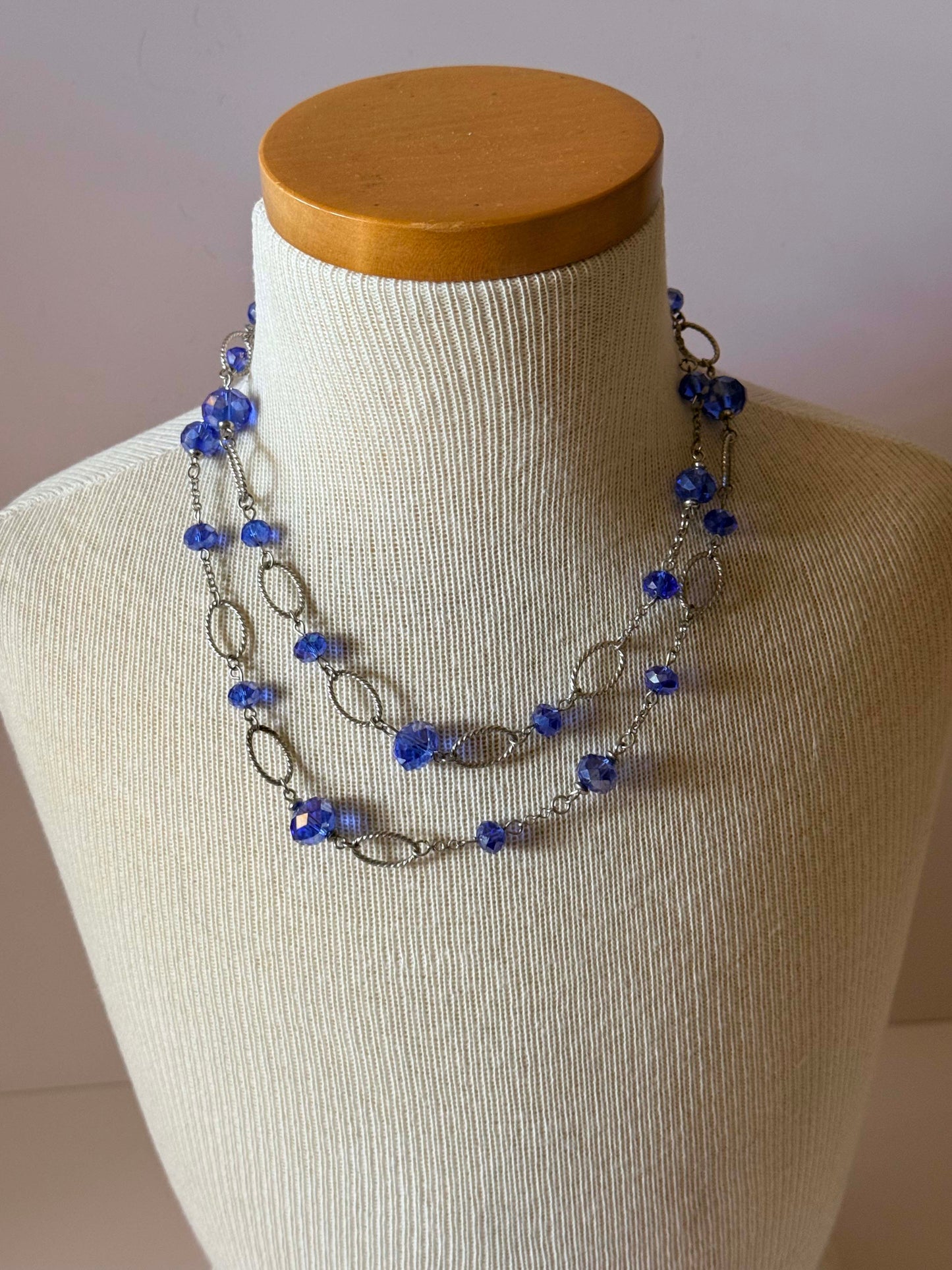 Vintage Blue Crystal Necklace, Silver Tone Link Necklace, Long Faceted Glass Necklace, Cobalt Blue Crystal Jewelry, Mid Century Vintage Necklace