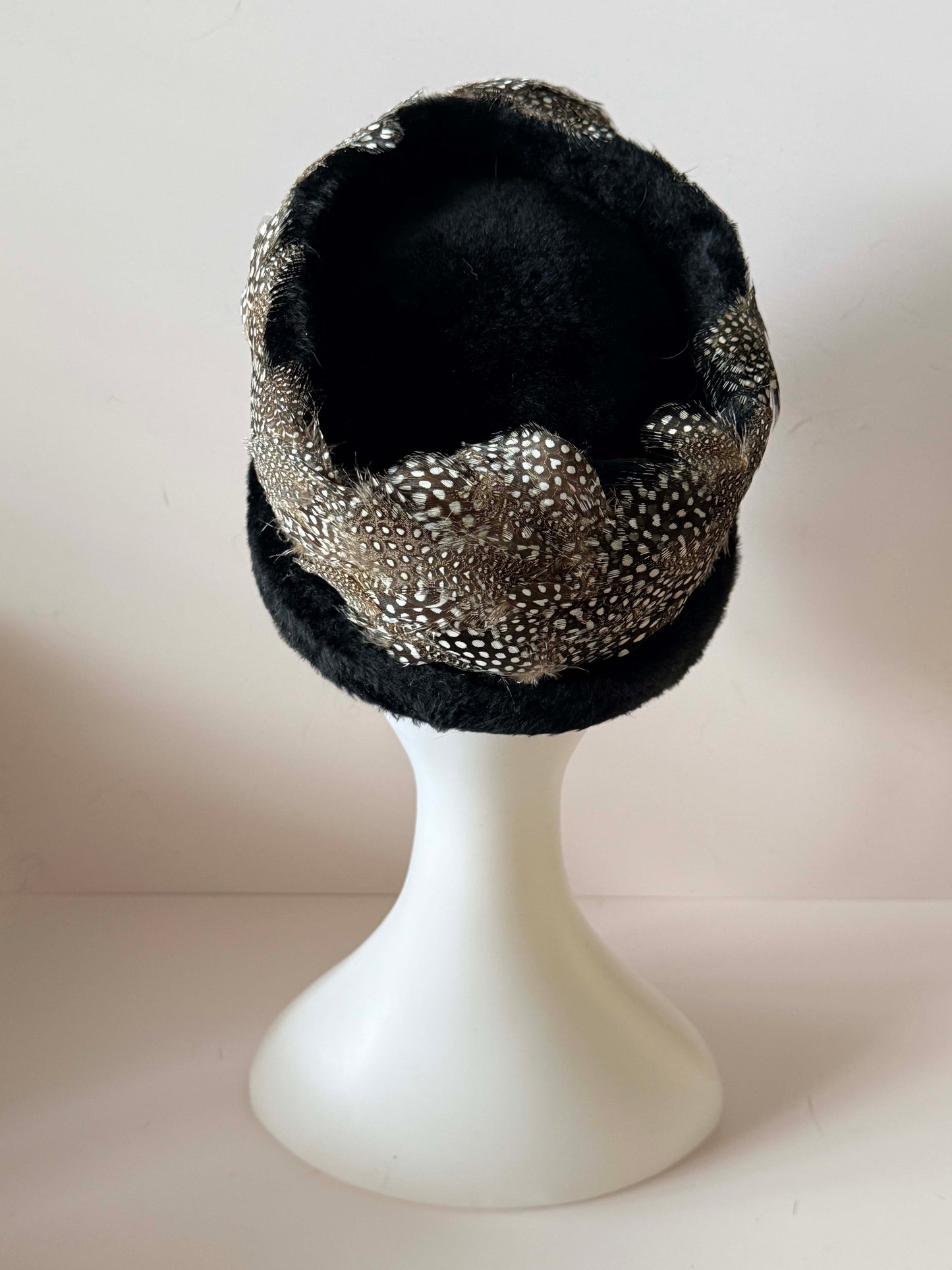 Vintage 1960s Coralie Feather Pillbox Hat – Wool Felt & Guinea Fowl with Black Fur Trim