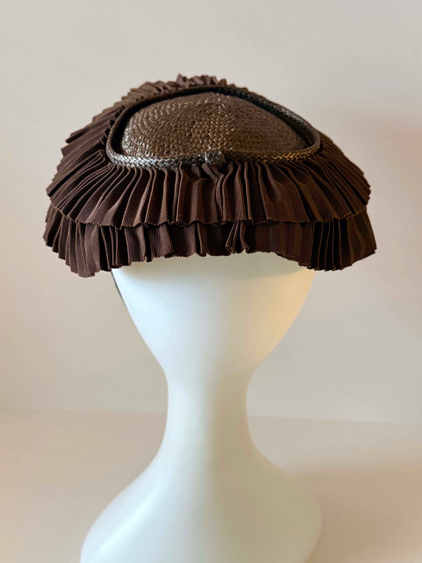 1950s Laro New York Picture Hat, Brown Pleated Ribbon Cartwheel Hat, Neusteter's Designer Vintage Straw Hat, Mid Century Millinery