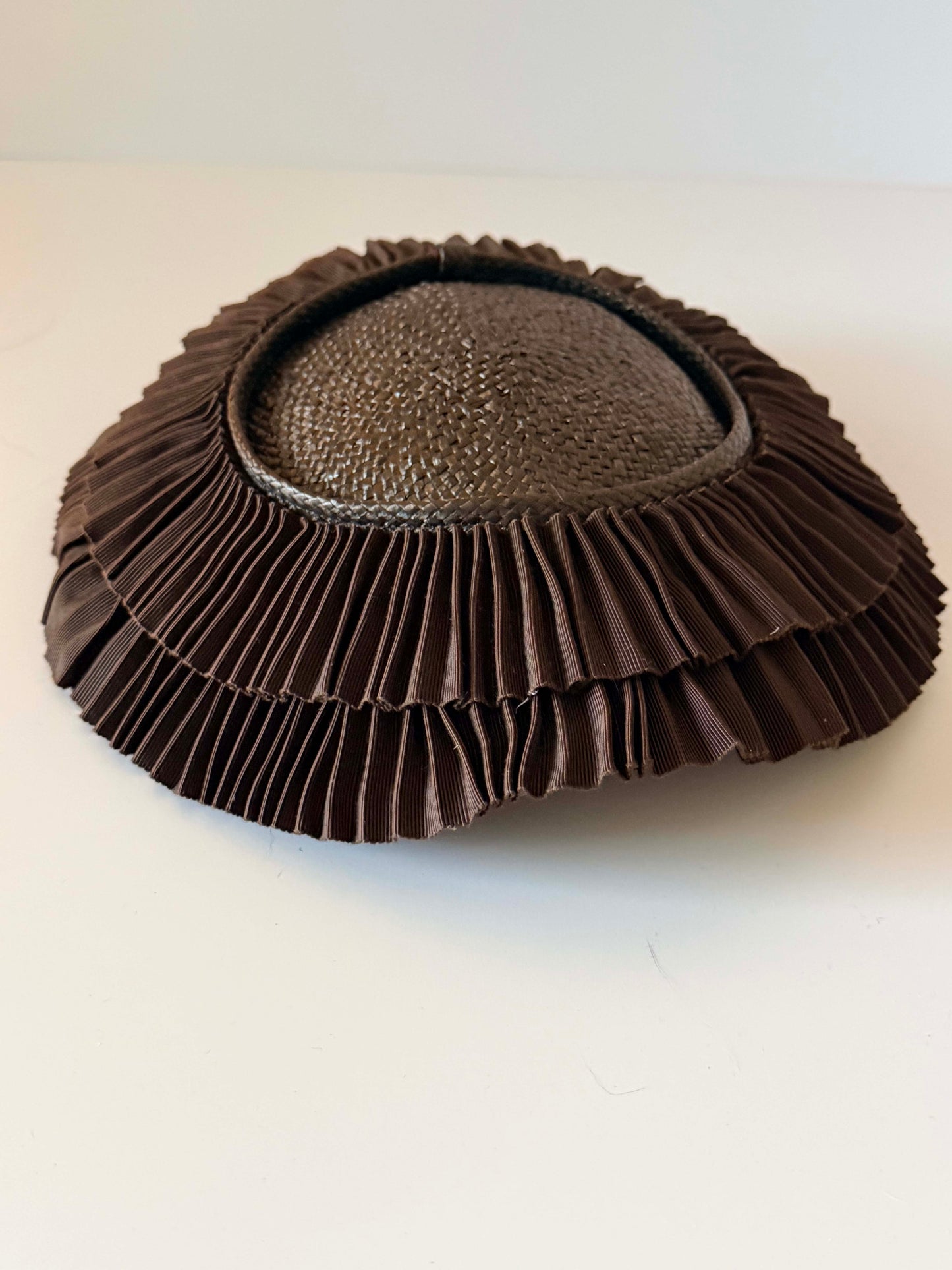 1950s Laro New York Picture Hat, Brown Pleated Ribbon Cartwheel Hat, Neusteter's Designer Vintage Straw Hat, Mid Century Millinery