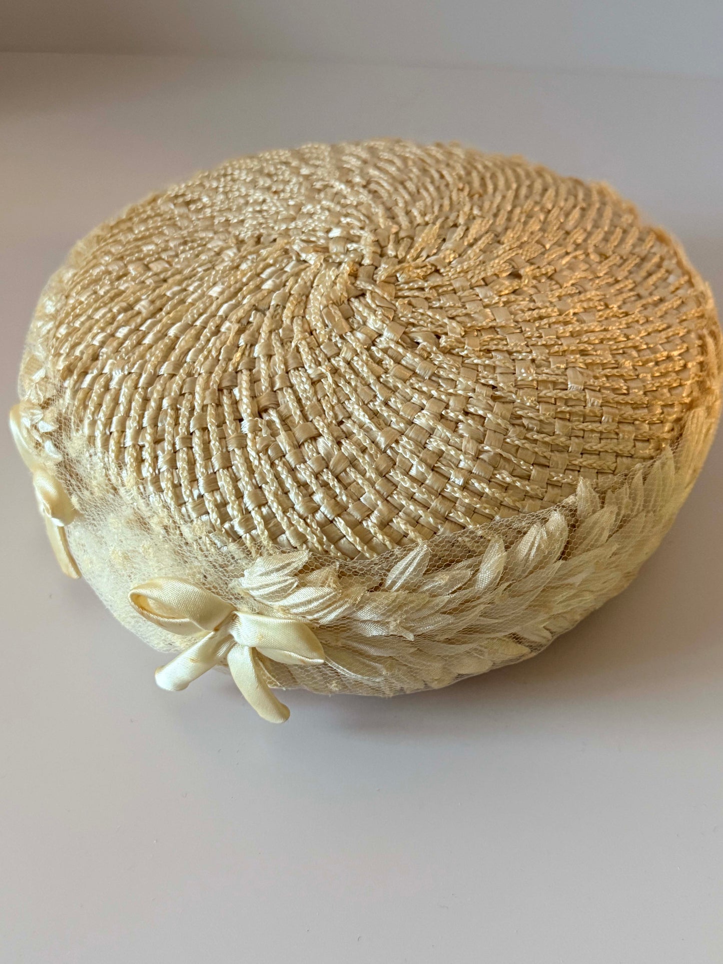1950s Eolette Exclusives Ivory Raffia Cocktail Hat, Juliet Cap Style, New York Paris Designer Hat, Vintage Bridal Hat, Mid Century Millinery