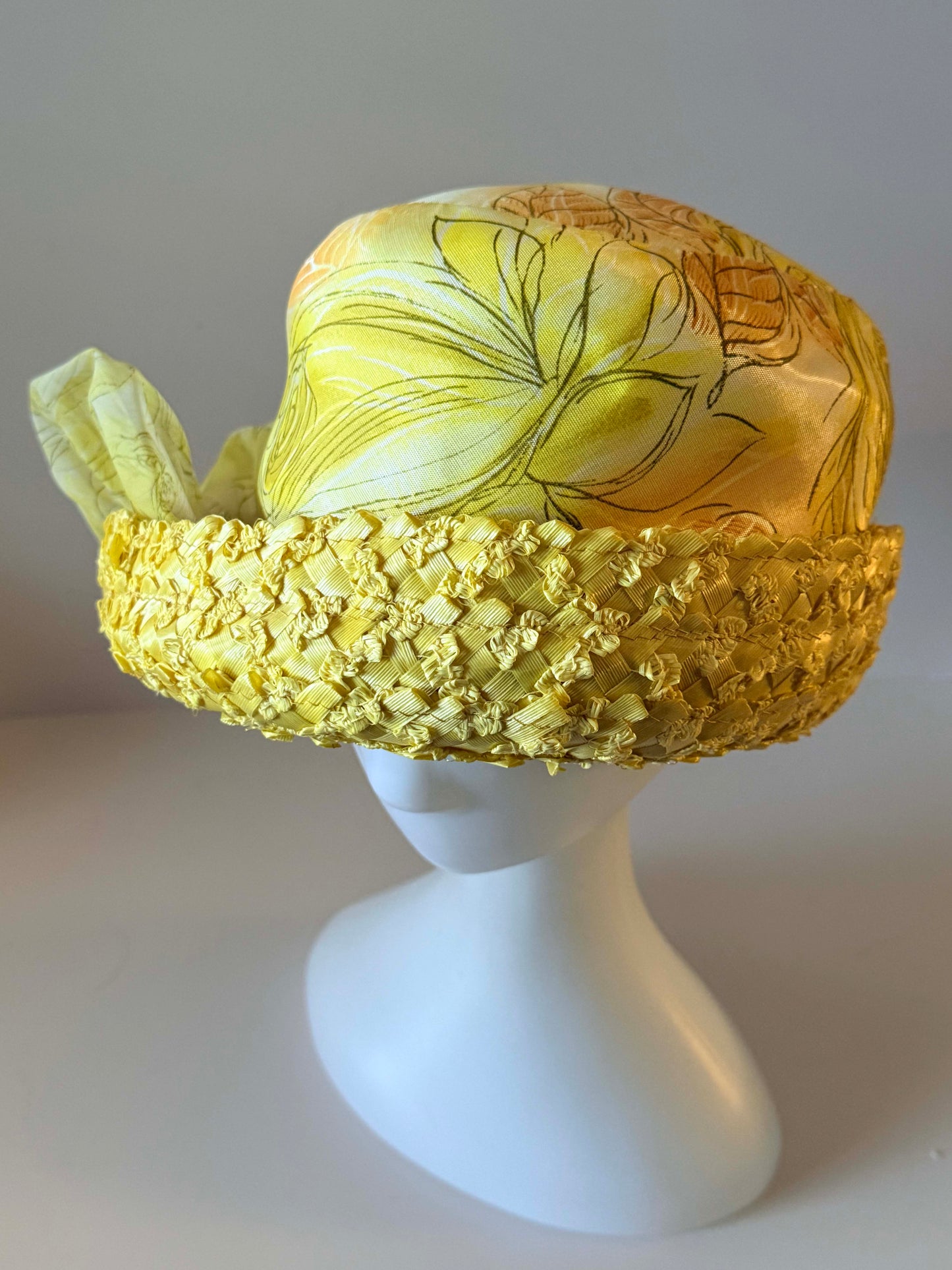 Late 1950s Yellow Floral Cocktail Hat, Union Made Vintage Hat, Brimmed Cocktail Hat, Mid Century Spring Hat, Yellow Floral Millinery