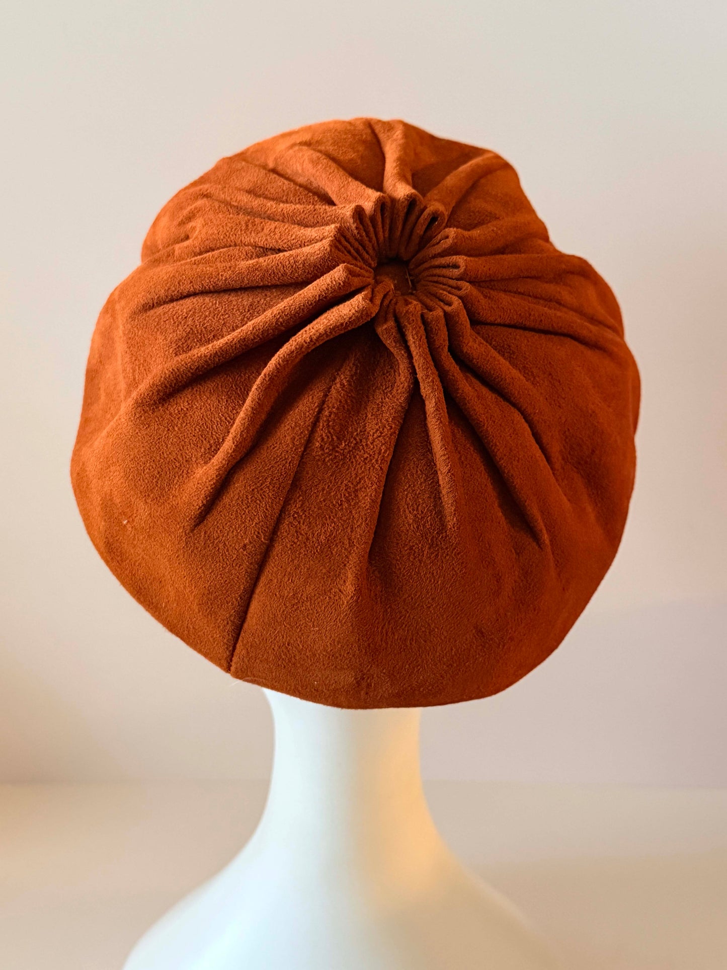 Vintage Best & Co. Rust Brown Ultrasuede Beret Hat, Designer Slouchy Tam Hat, Soft Sculptural Women's Hat, Fall Winter Vintage Fashion