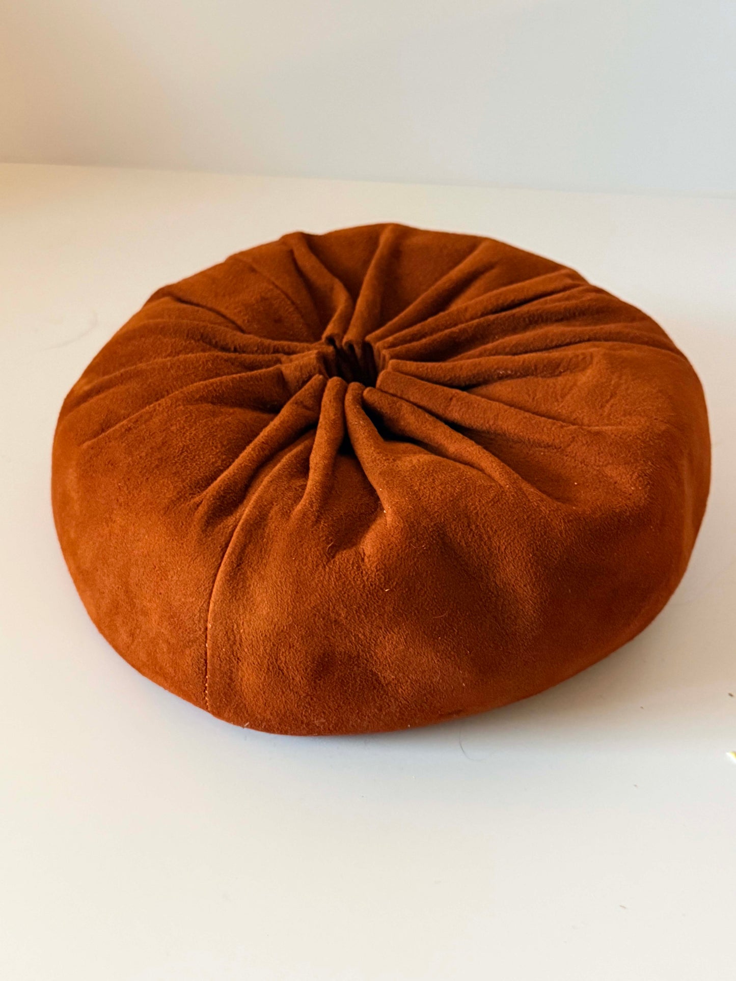 Vintage Best & Co. Rust Brown Ultrasuede Beret Hat, Designer Slouchy Tam Hat, Soft Sculptural Women's Hat, Fall Winter Vintage Fashion