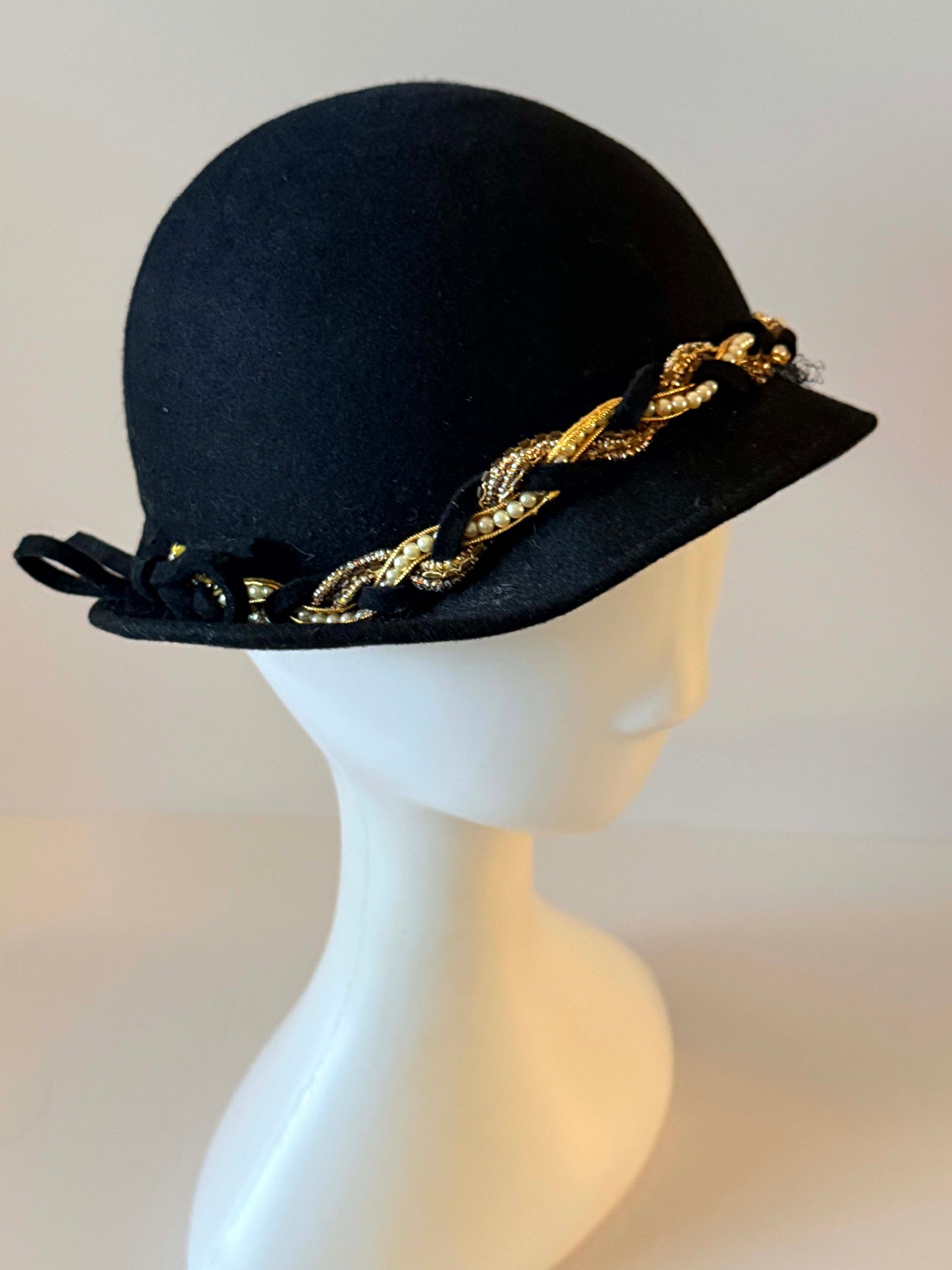 Vintage Glenover Black Wool Cloche Hat, Gold Pearl Trim Hat, 1960s Mod Bowler Hat, Women's Vintage Felt Hat, Derby Church Hat
