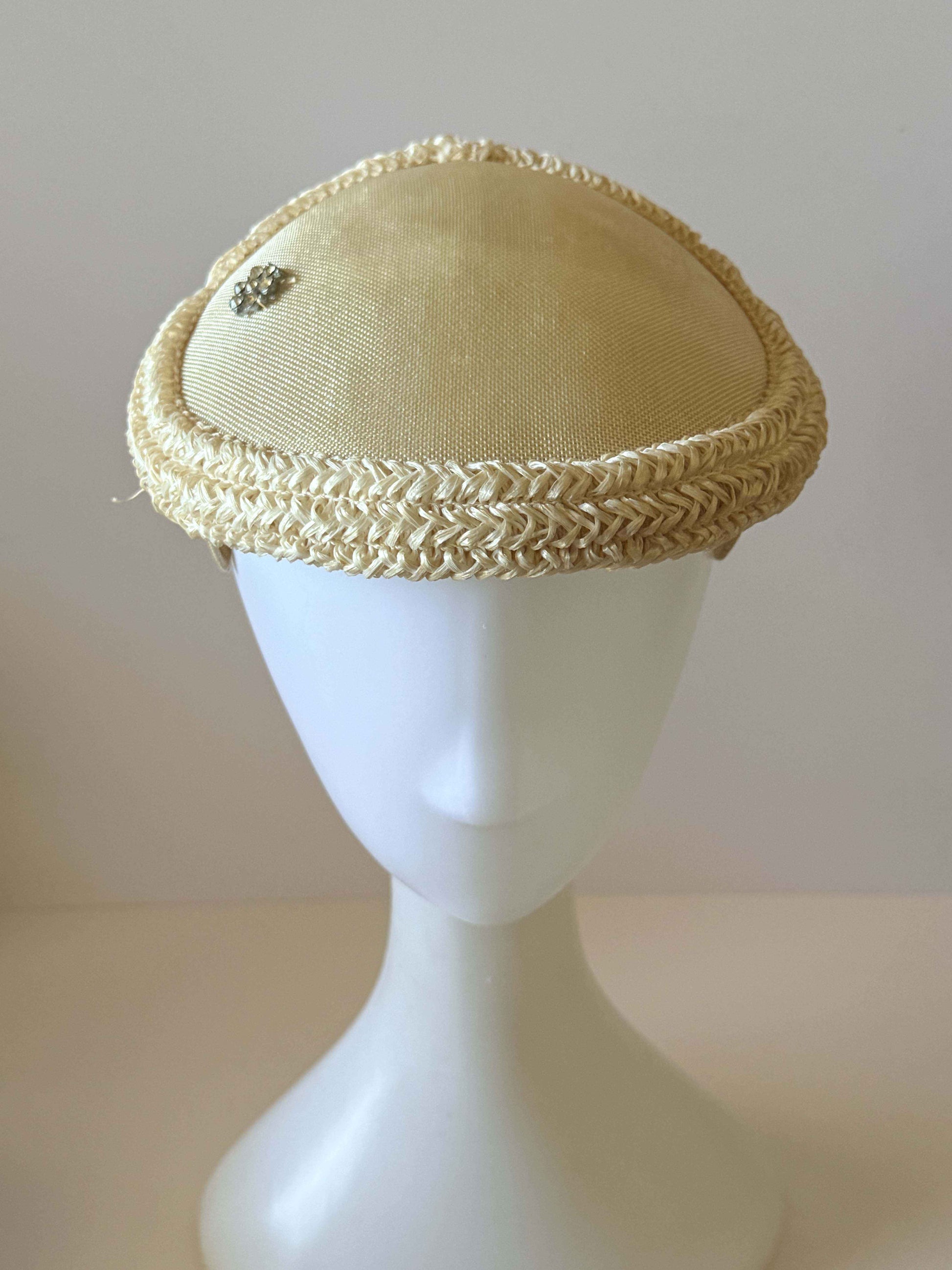 Vintage Ivory Half Hat | 1960s Bridal Juliet Cap Hat | Satin Wedding Hat with Woven Trim | Mid Century Cocktail Hat | Vintage Bridal Headpiece