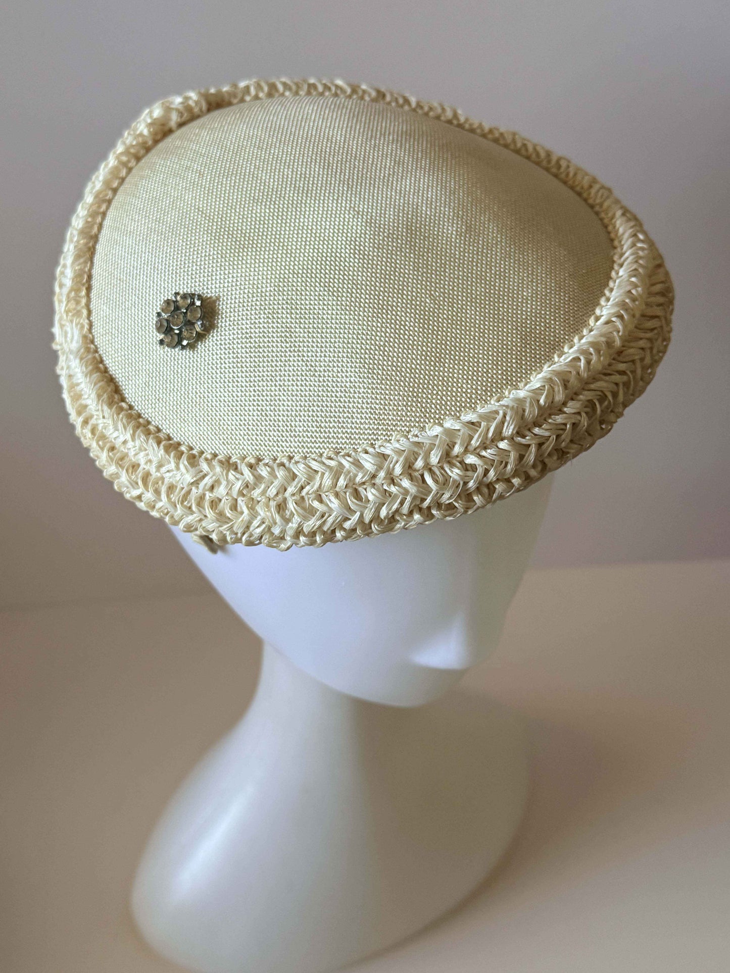 Vintage Ivory Half Hat | 1960s Bridal Juliet Cap Hat | Satin Wedding Hat with Woven Trim | Mid Century Cocktail Hat | Vintage Bridal Headpiece