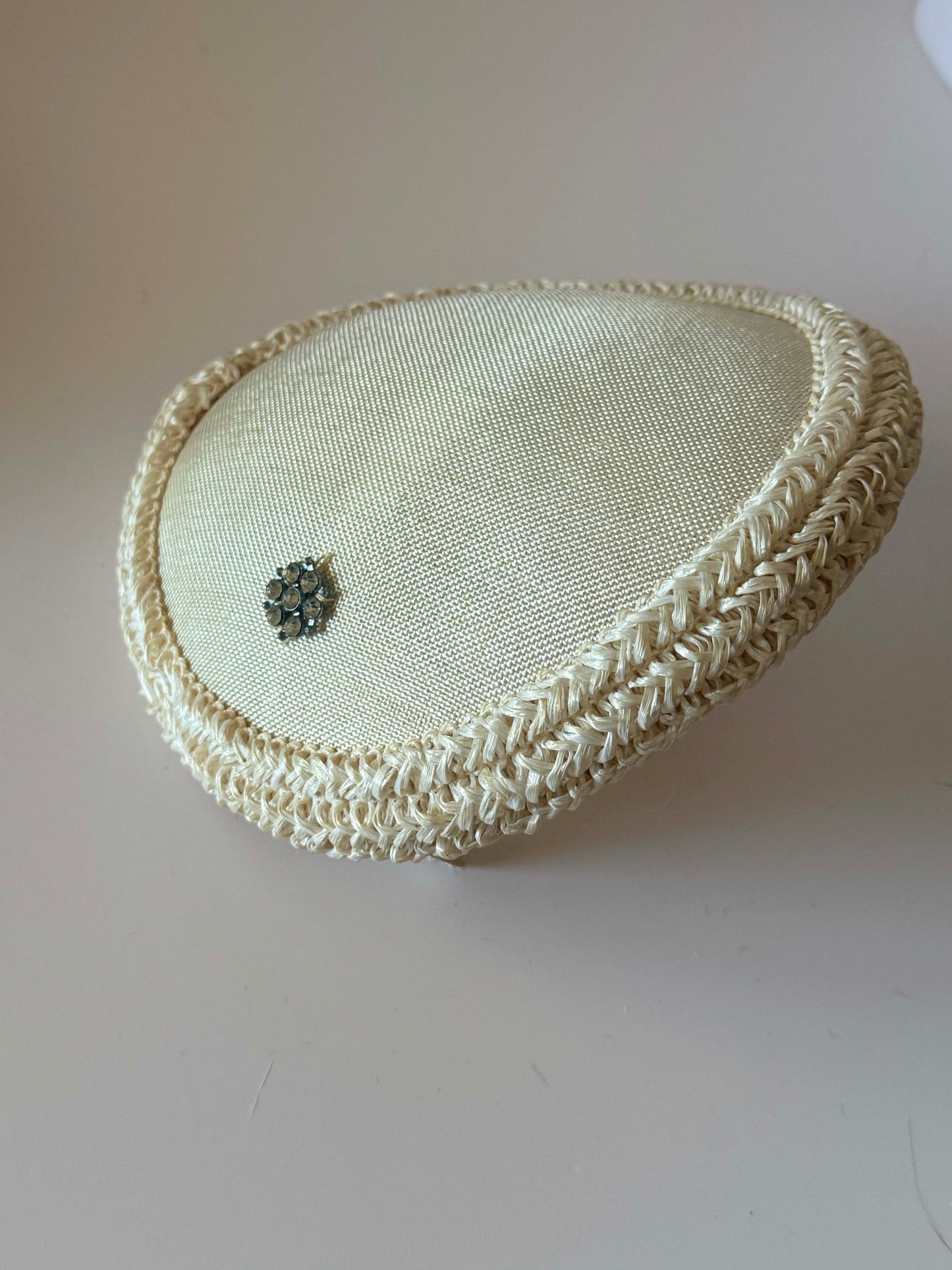 Vintage Ivory Half Hat | 1960s Bridal Juliet Cap Hat | Satin Wedding Hat with Woven Trim | Mid Century Cocktail Hat | Vintage Bridal Headpiece