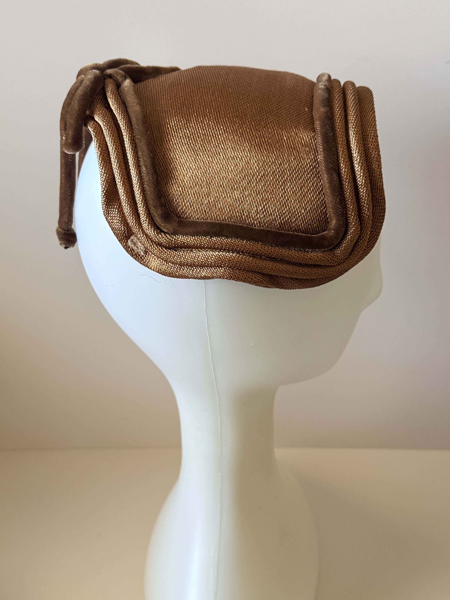 Vintage Marshall Field & Co Brown Cocktail Hat | Late 1940s Tilt Hat | Young Chicago Millinery | Sculptural Mid Century Hat | Women's Vintage Hat