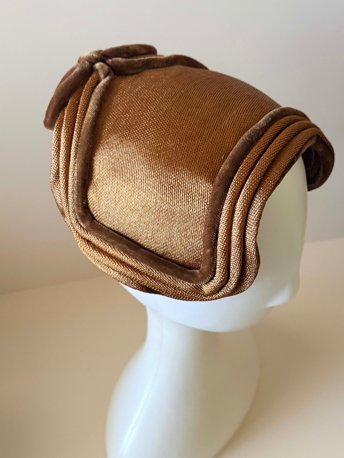 Vintage Marshall Field & Co Brown Cocktail Hat | Late 1940s Tilt Hat | Young Chicago Millinery | Sculptural Mid Century Hat | Women's Vintage Hat