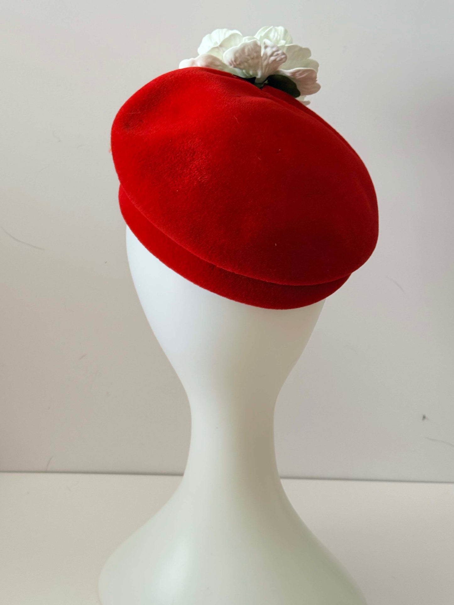 Vintage Red Wool Felt Tilt Hat with White Flower – Restored 1940s 1950s Italian Opera Hat – Classic Hollywood Glamour Statement