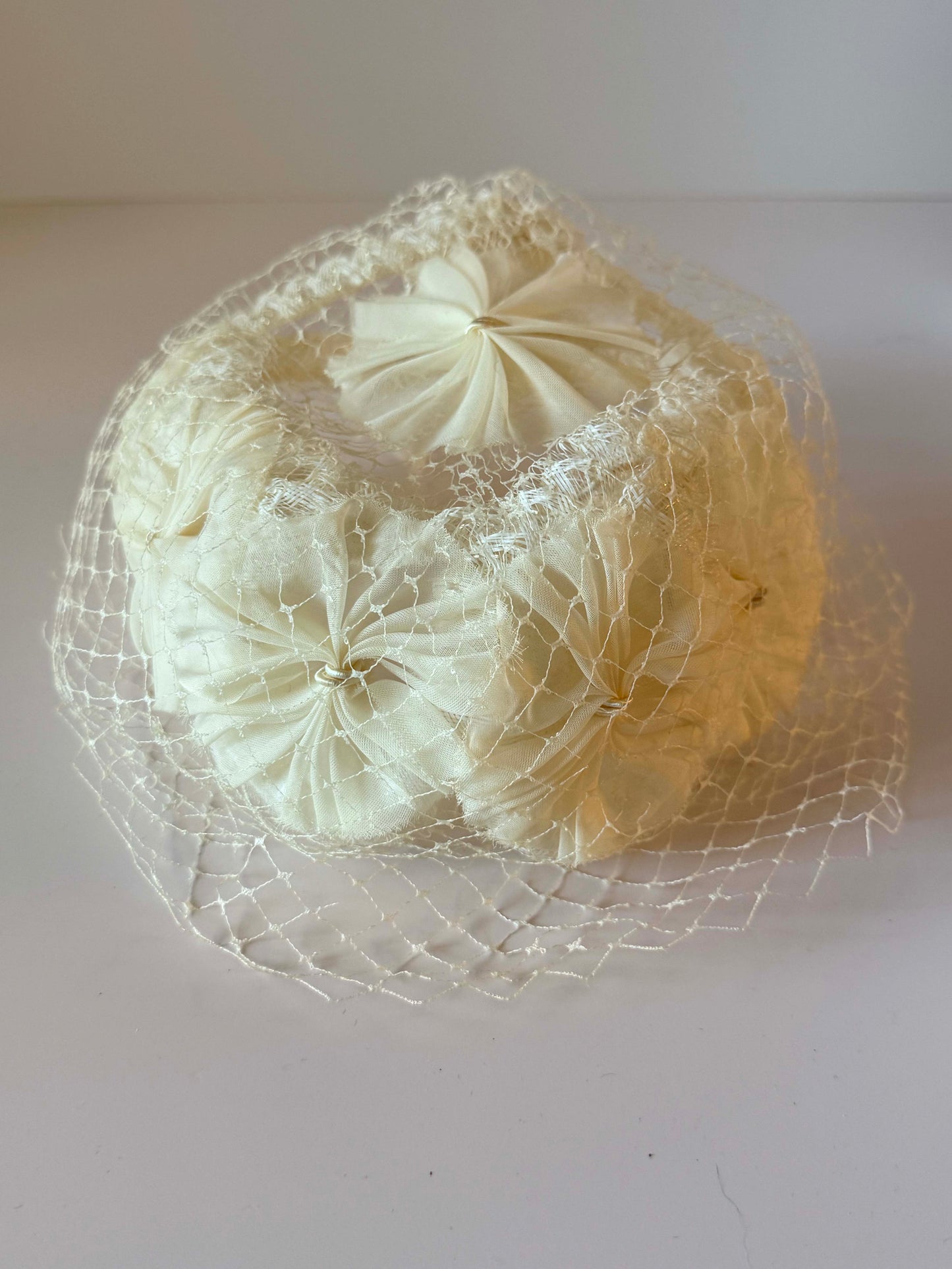 Vintage Ivory Bridal Hat Birdcage Veil Wedding Fascinator Satin Rosettes Mid Century Cocktail Hat 1950s 1960s Bride Reception Hat