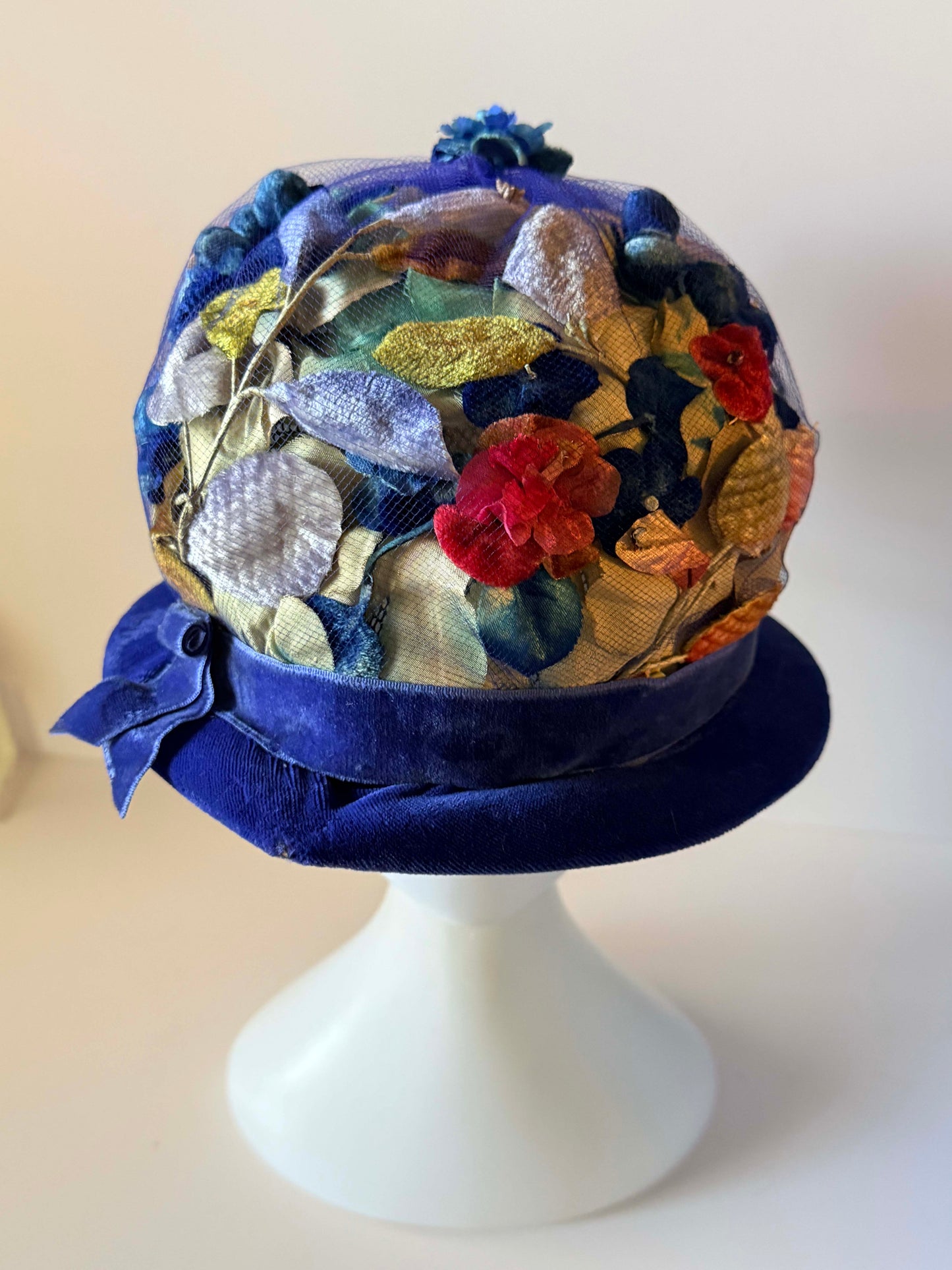Vintage Blue Velvet Floral Cocktail Hat | 1950s Flower Hat | Blue Velvet Brim Hat | Mid Century Floral Millinery | Garden Party Hat