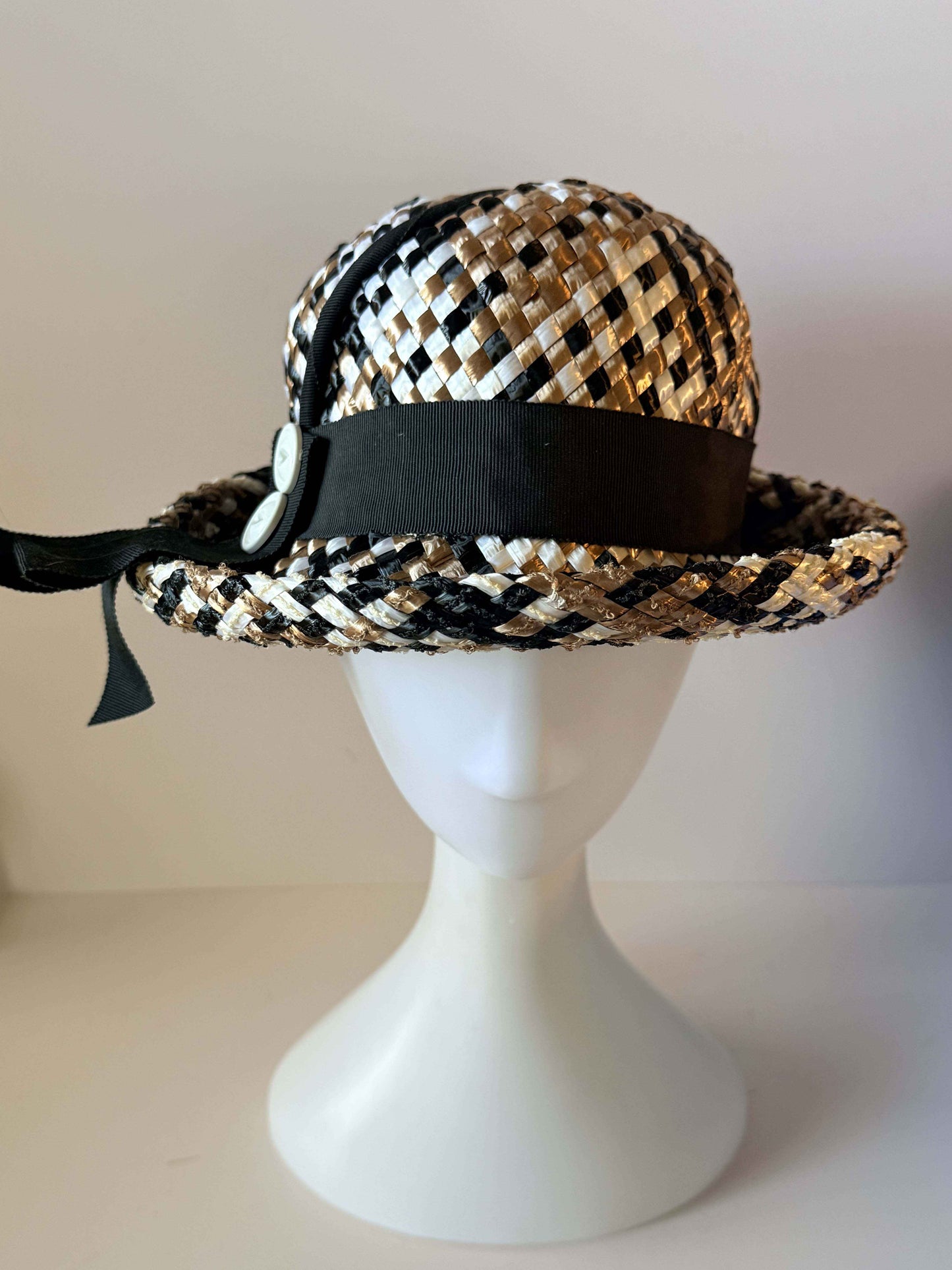 Vintage 1950s Woven Straw Hat | Black Ivory Tan Basket Weave | Mid Century Summer Hat | Women's Vintage Hat