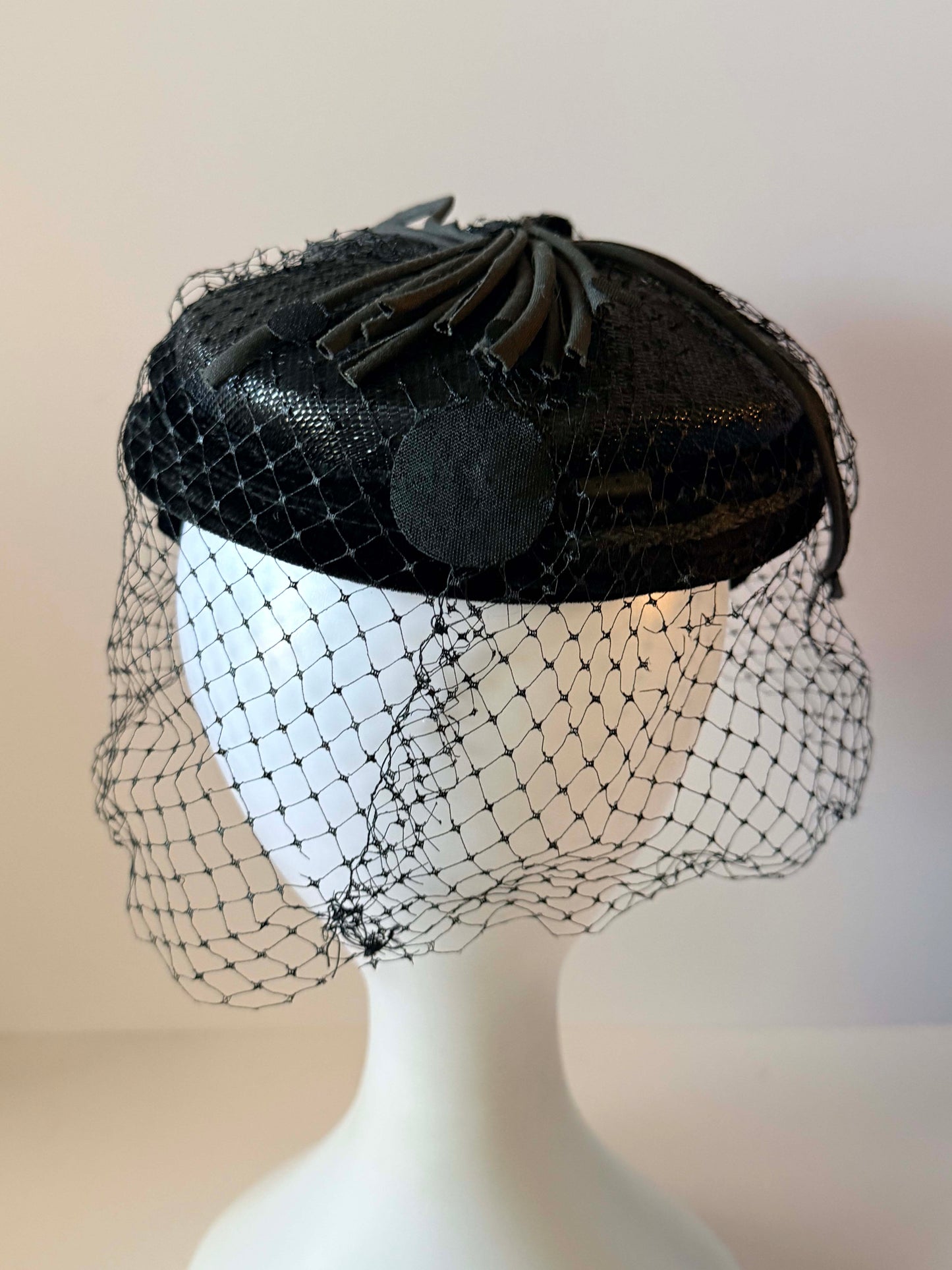 Vintage Black Veiled Cocktail Hat | 1950s Black Velvet Fascinator with Birdcage Veil | Elegant Mid Century Millinery