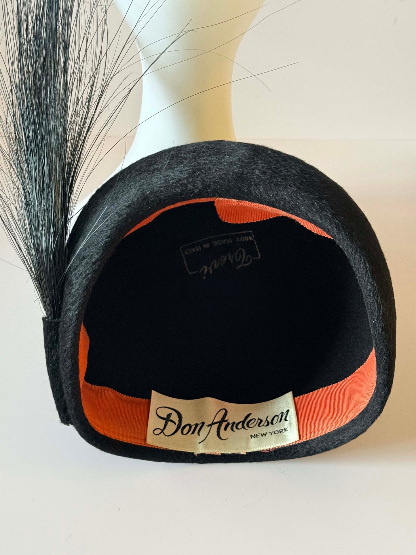 Vintage Don Anderson New York Black Velvety Felt Hat – 1950s Sculpted Toque with Dramatic Feather Plume, Mid Century Designer Cocktail Hat