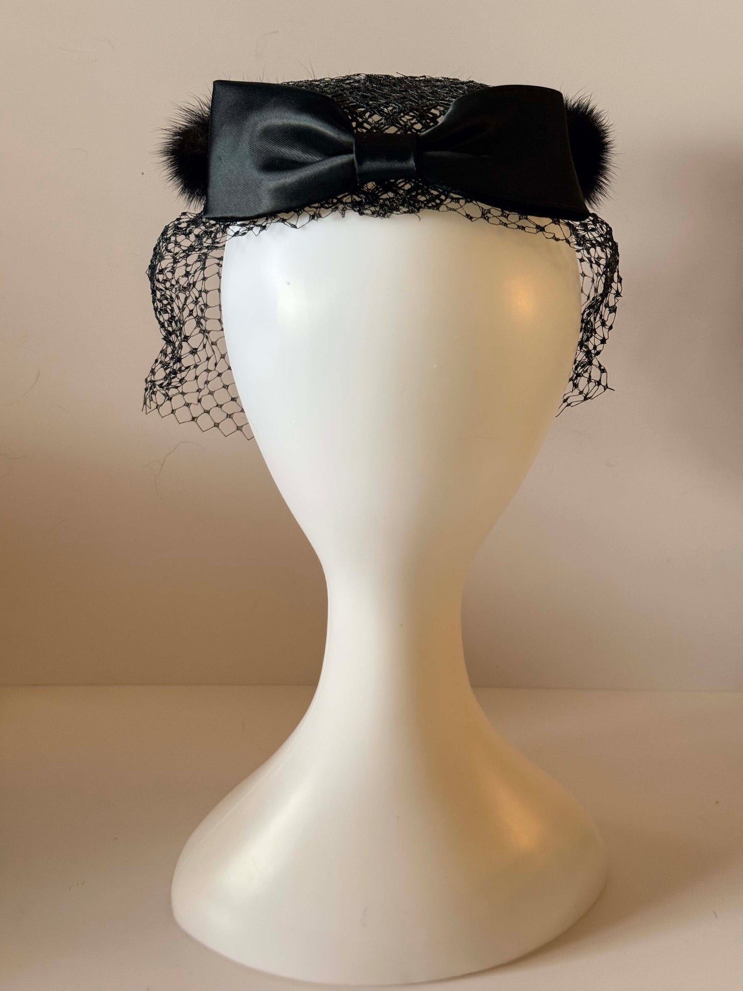 Vintage 1950s Valerie Modes Veiled Cocktail Hat – Mink Fur Trim Fascinator with Netting