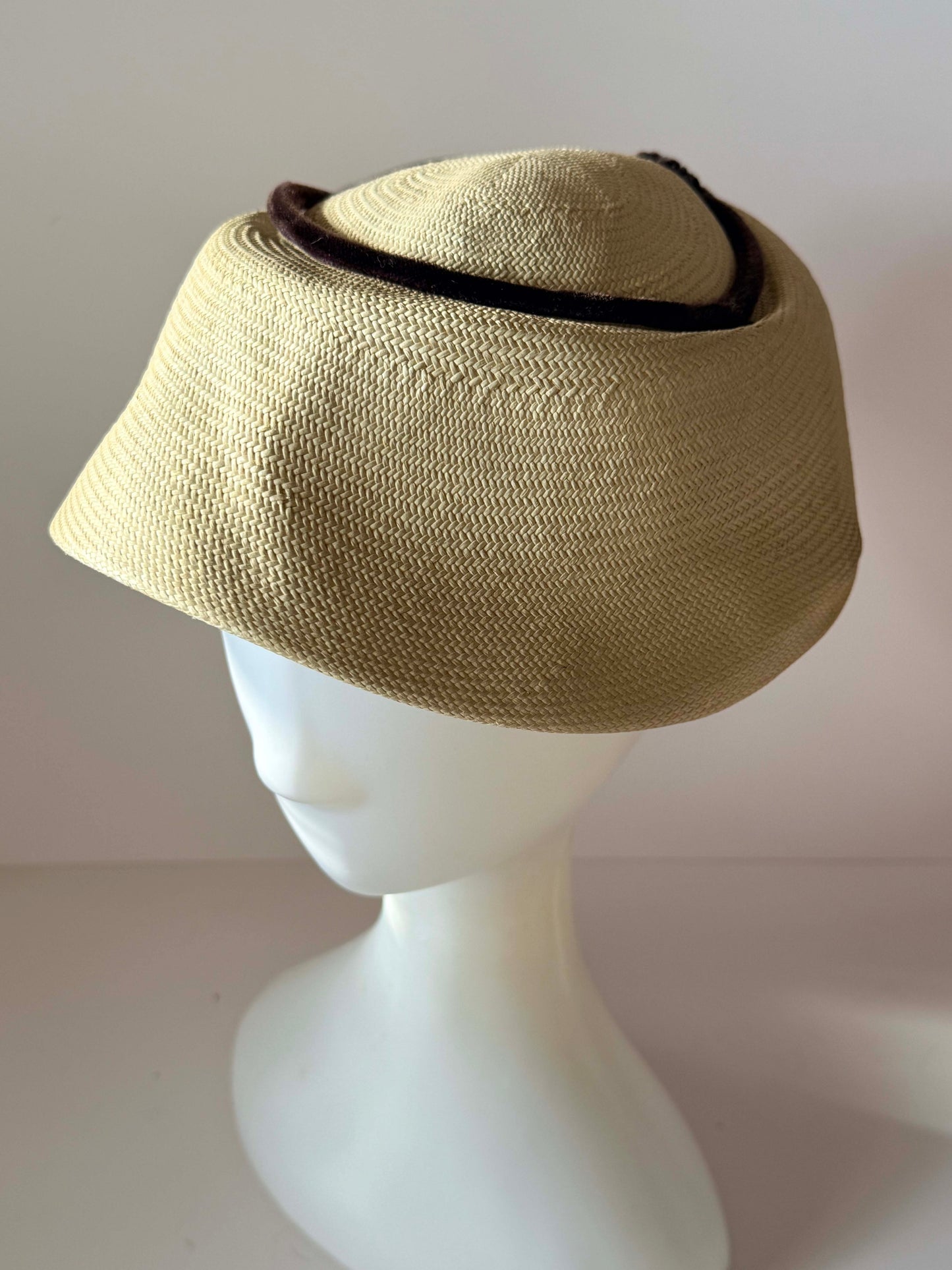 Vintage Sculptural Straw Visor Hat | Ivory Architectural Couture Hat | 1960s Wide Brim Summer Hat | Kentucky Derby Garden Party Hat | Avant Garde Millinery