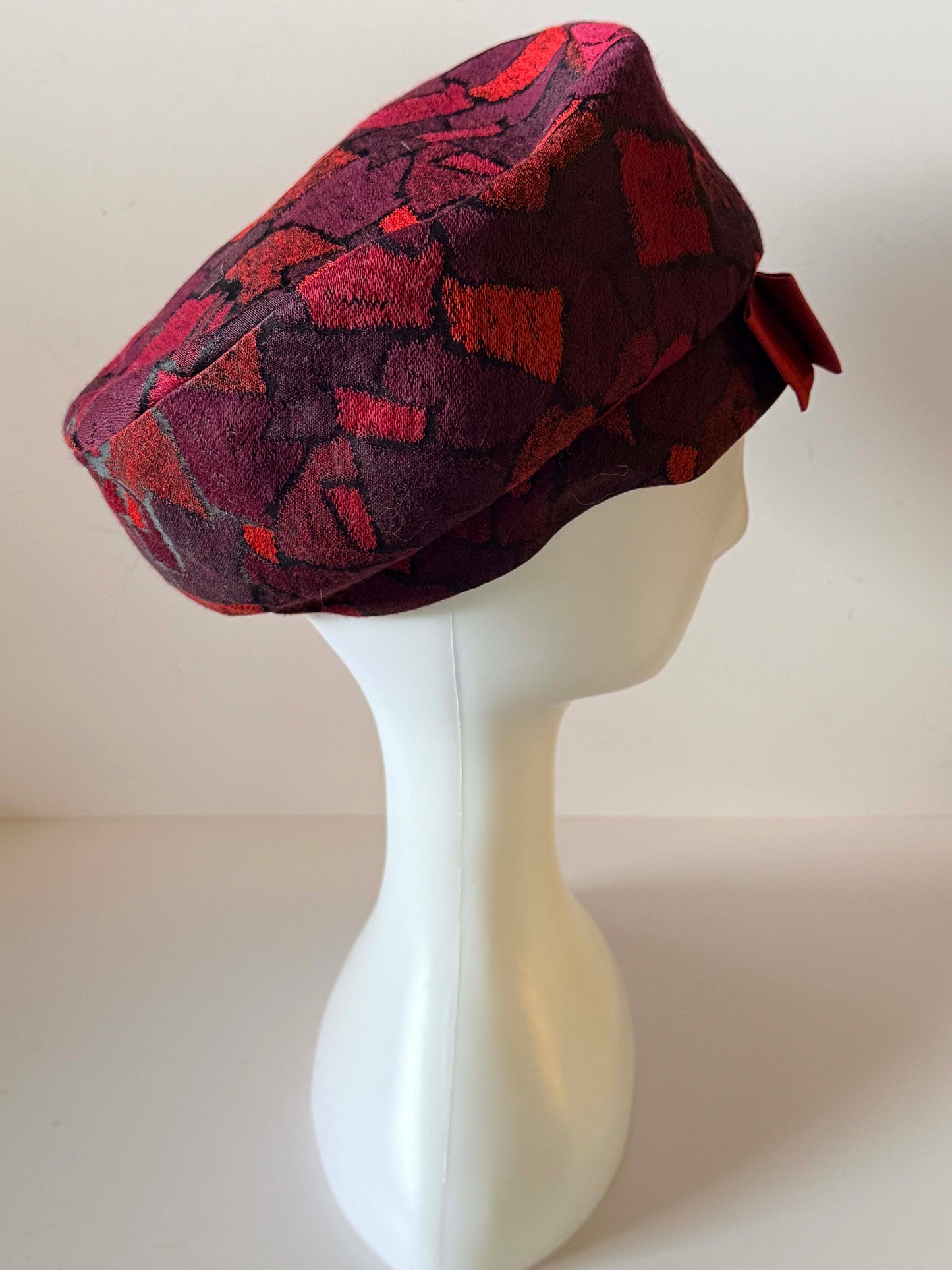 Vintage 1950s Burgundy & Red  Velvety Brocade Hat – Sculpted Mid-Century Cocktail Cap with Grosgrain Bow