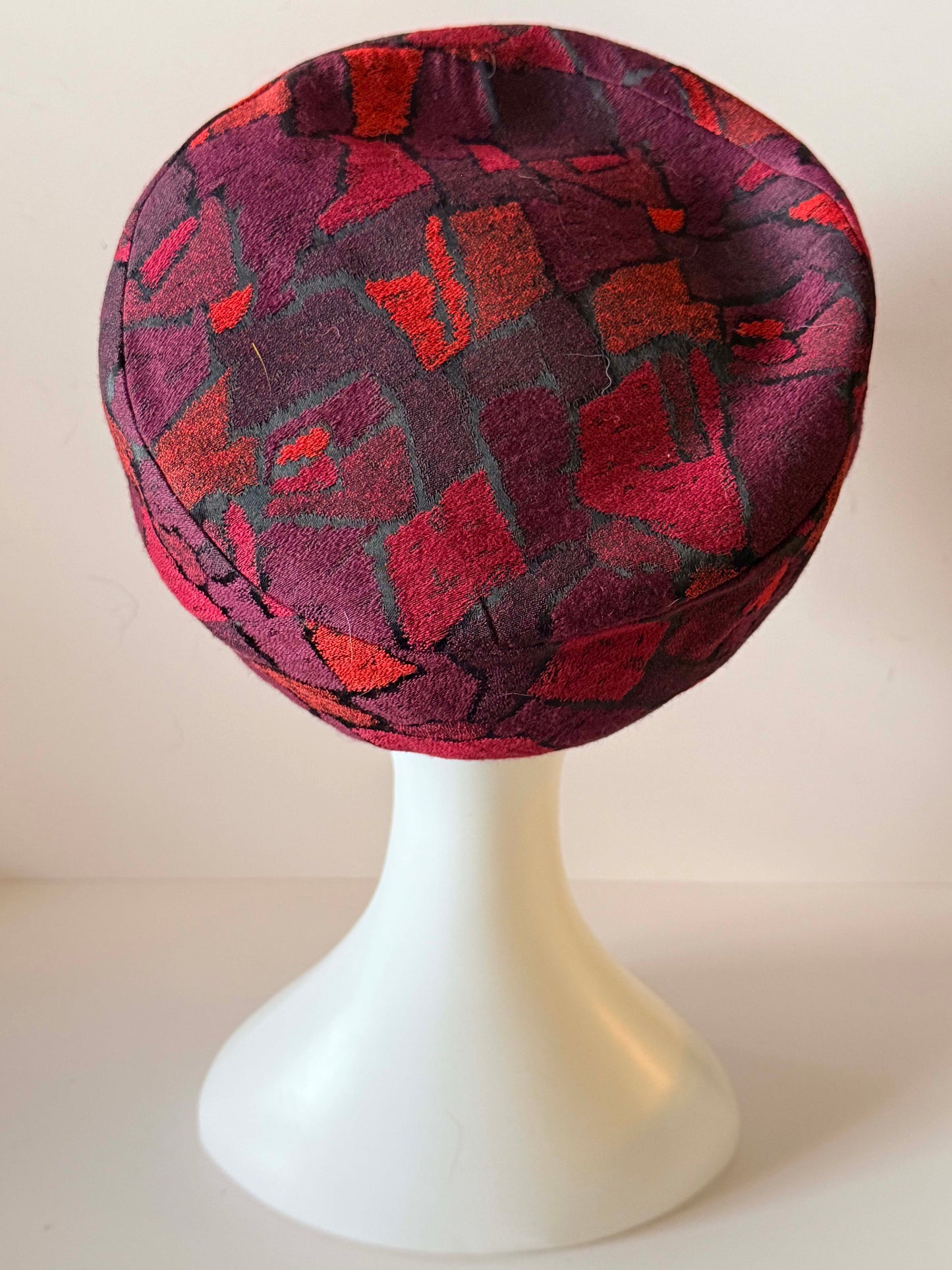 Vintage 1950s Burgundy & Red  Velvety Brocade Hat – Sculpted Mid-Century Cocktail Cap with Grosgrain Bow