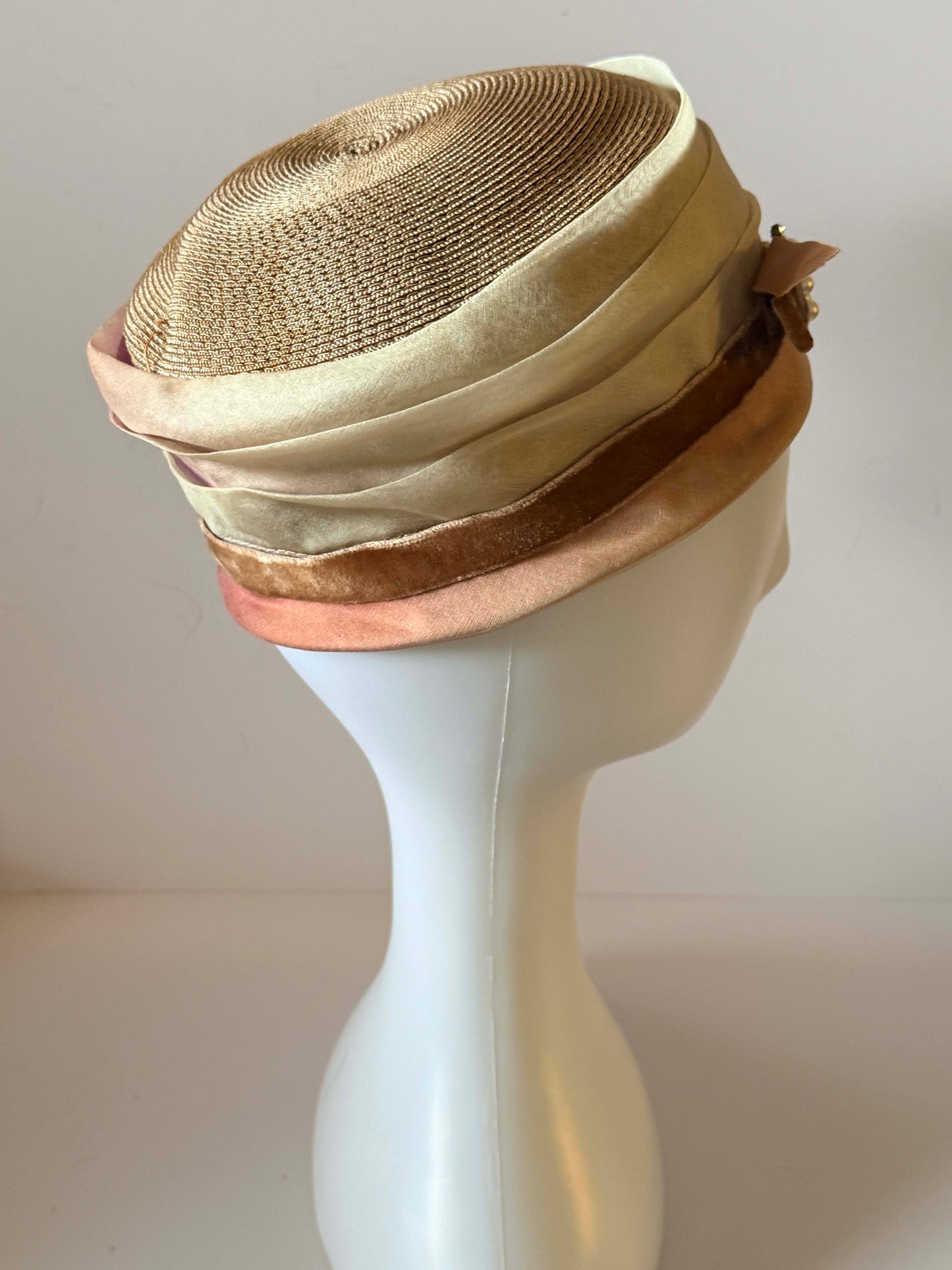 Vintage 1950s Greenlawn New York Straw & Silk Cocktail Hat – Pearl and Rhinestone Velvet Bow