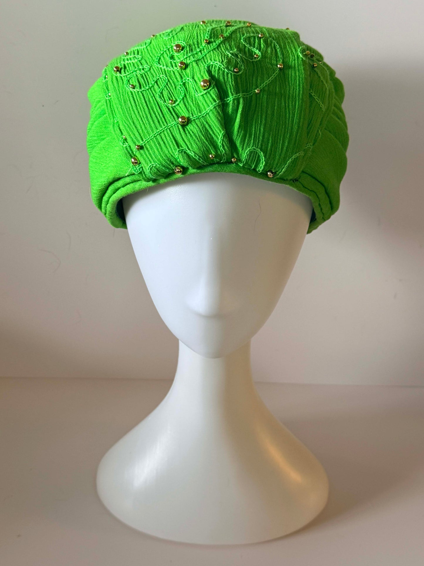 Vintage 1950s Bright Green Structured Turban Hat – Beaded Structured Spring Boho Hat